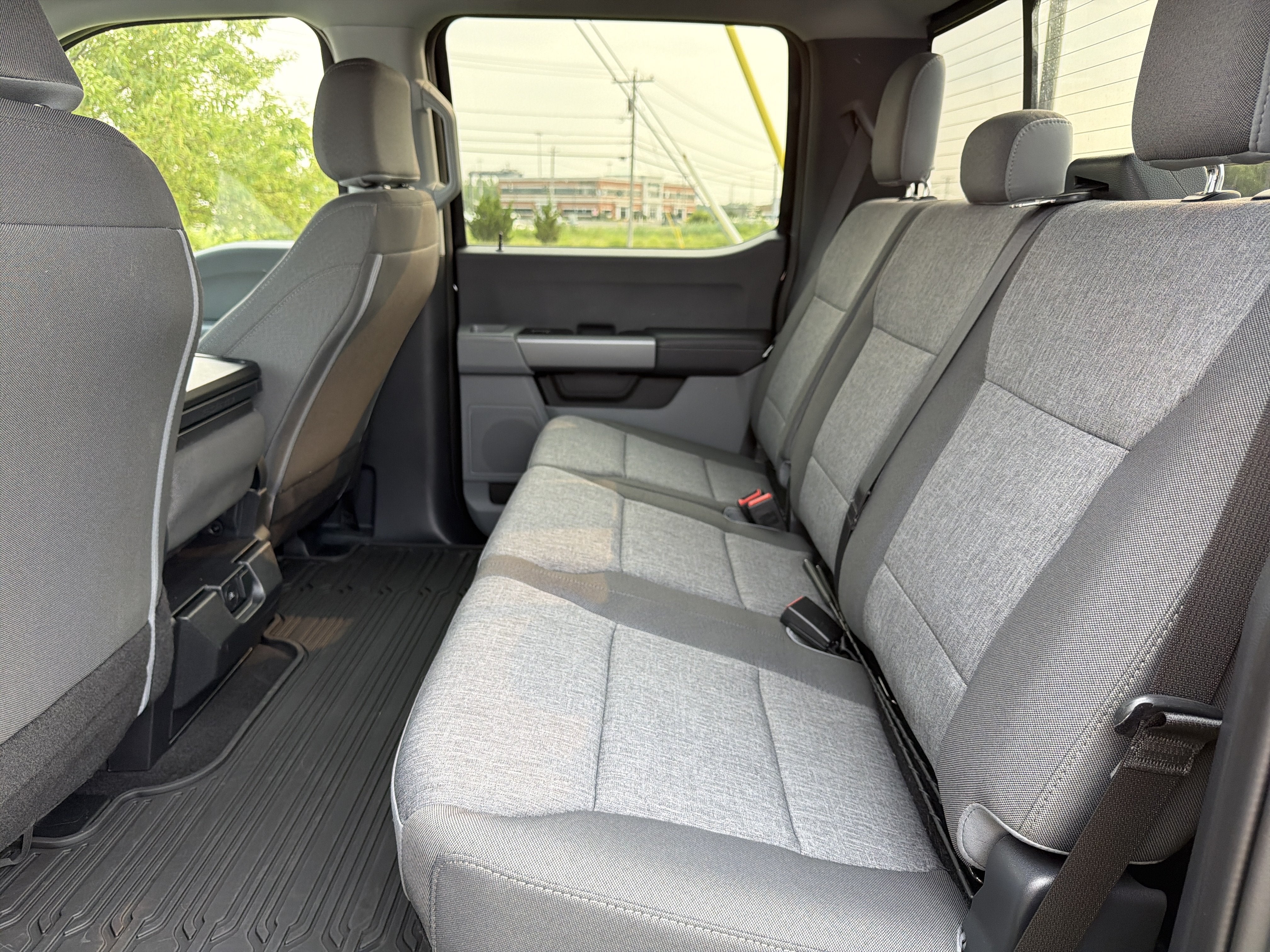 2025 Ford Super Duty F-250 SRW Base