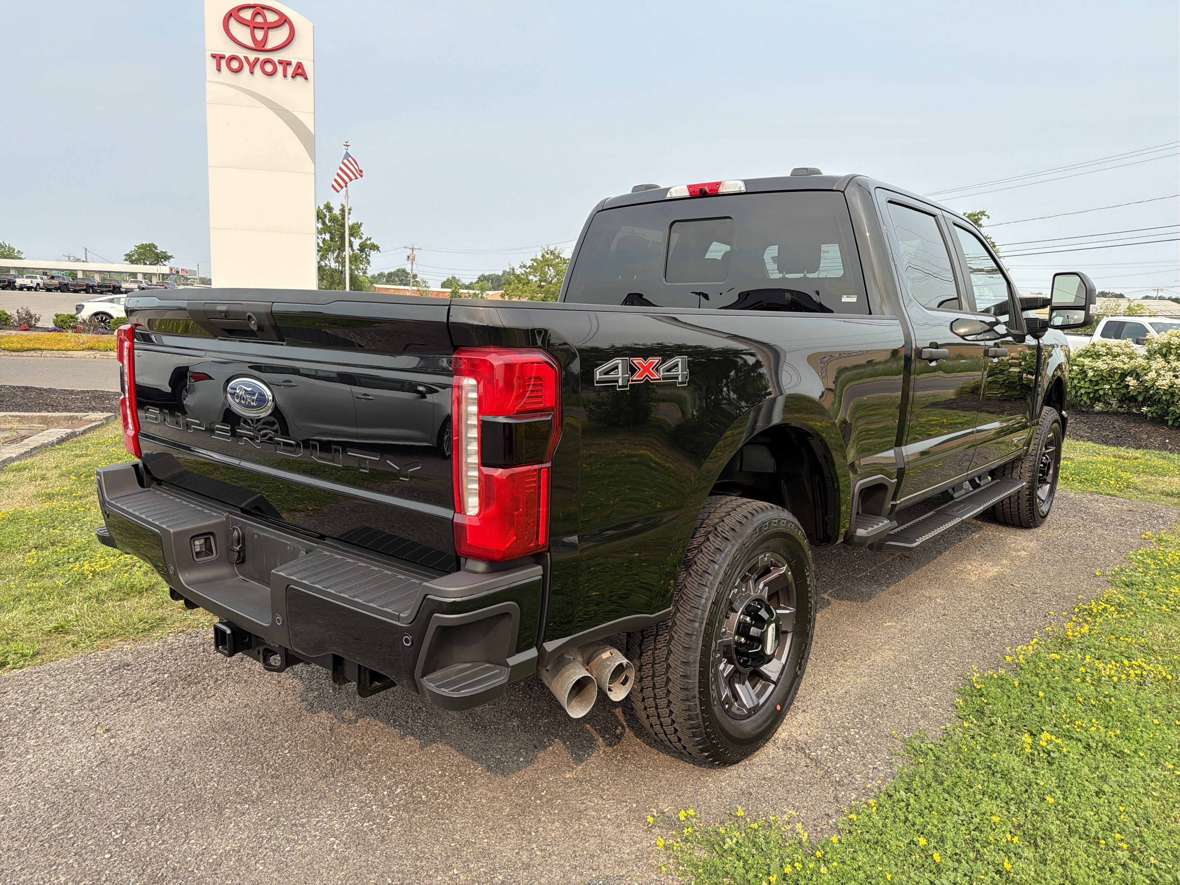 2025 Ford Super Duty F-250 SRW Base