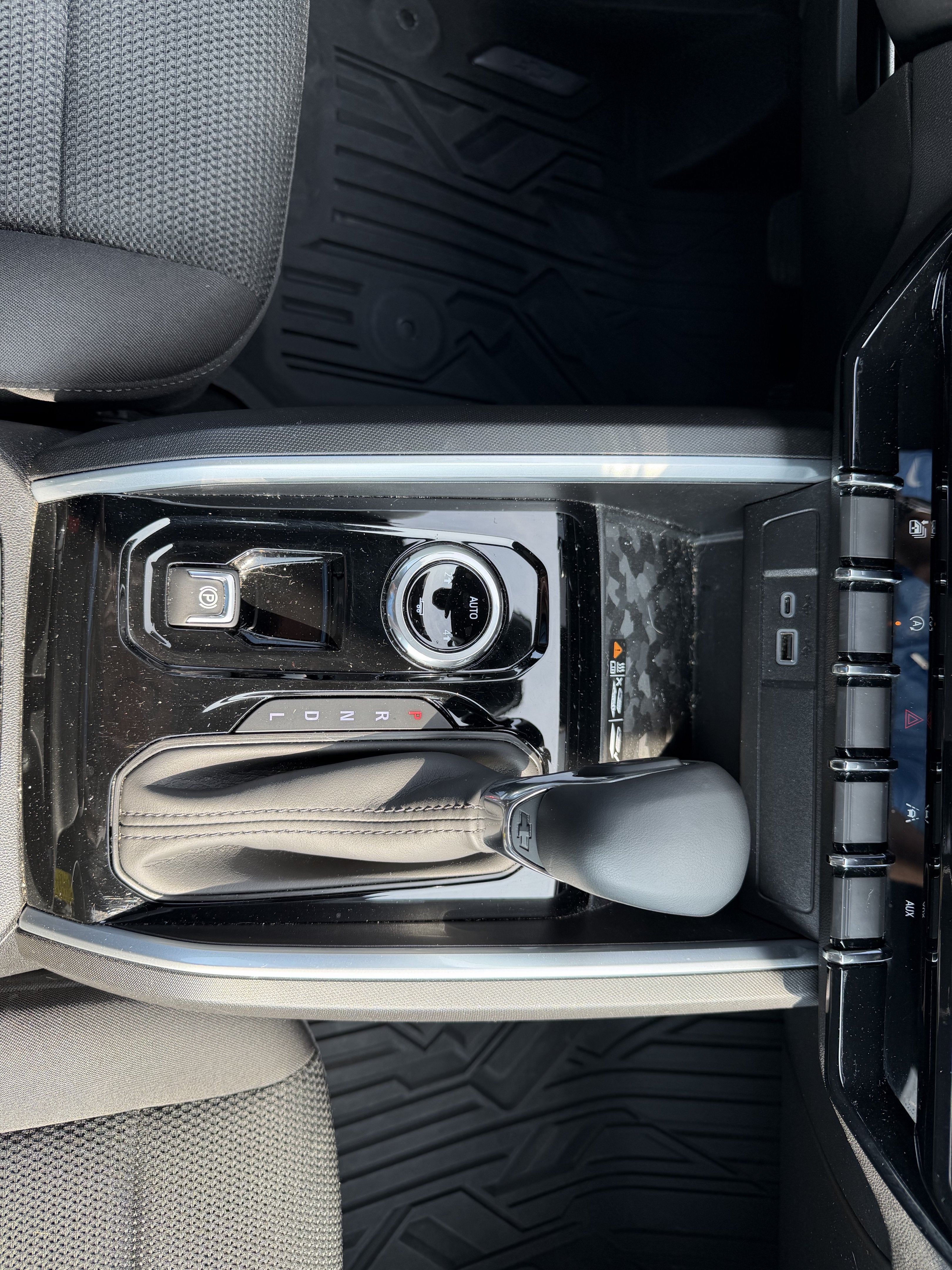 2023 Chevrolet Colorado 4WD LT