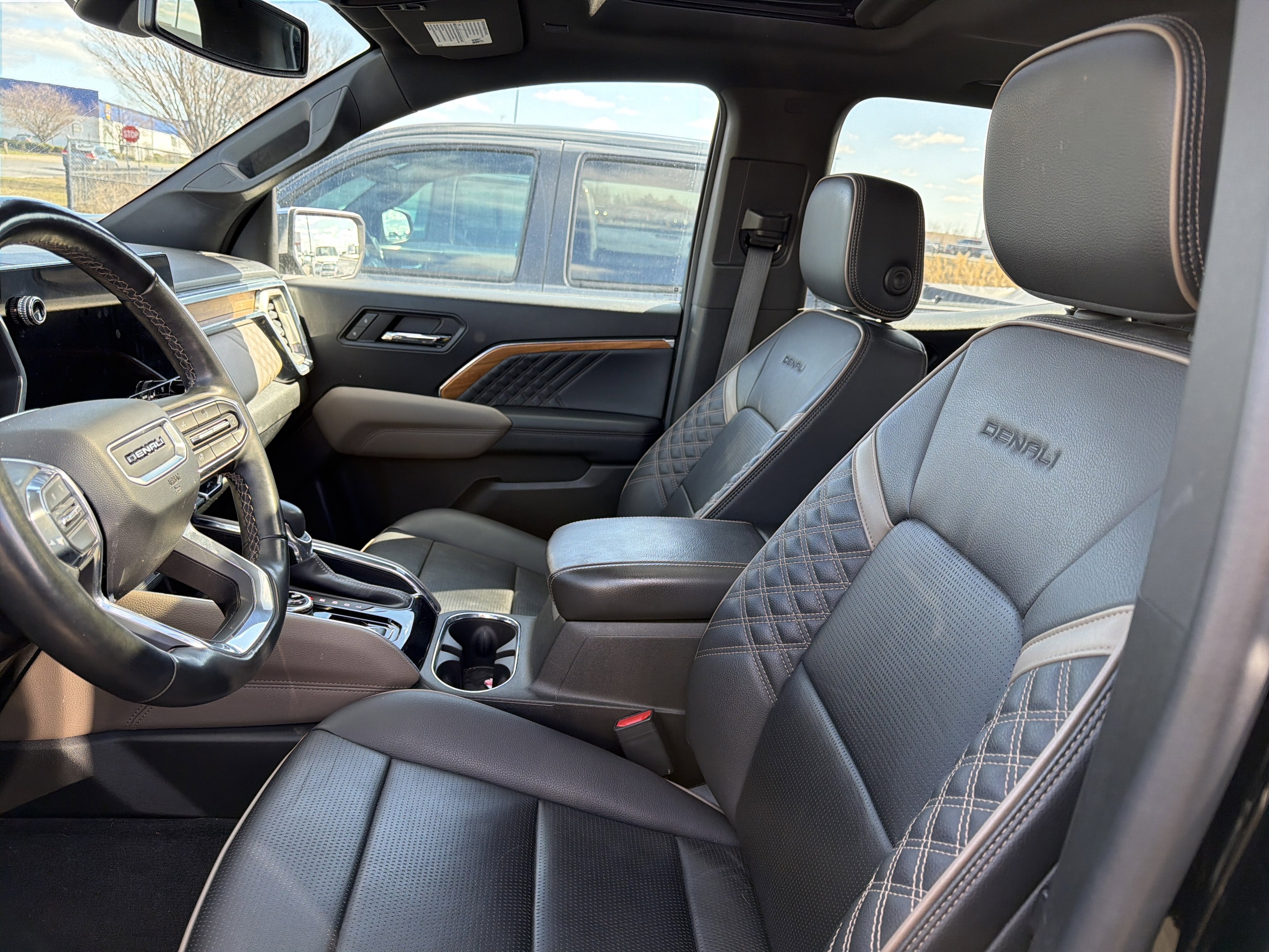 2023 GMC Canyon 4WD Denali