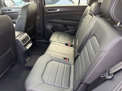 2025 Volkswagen Atlas Cross Sport 2.0T SEL R-Line Black