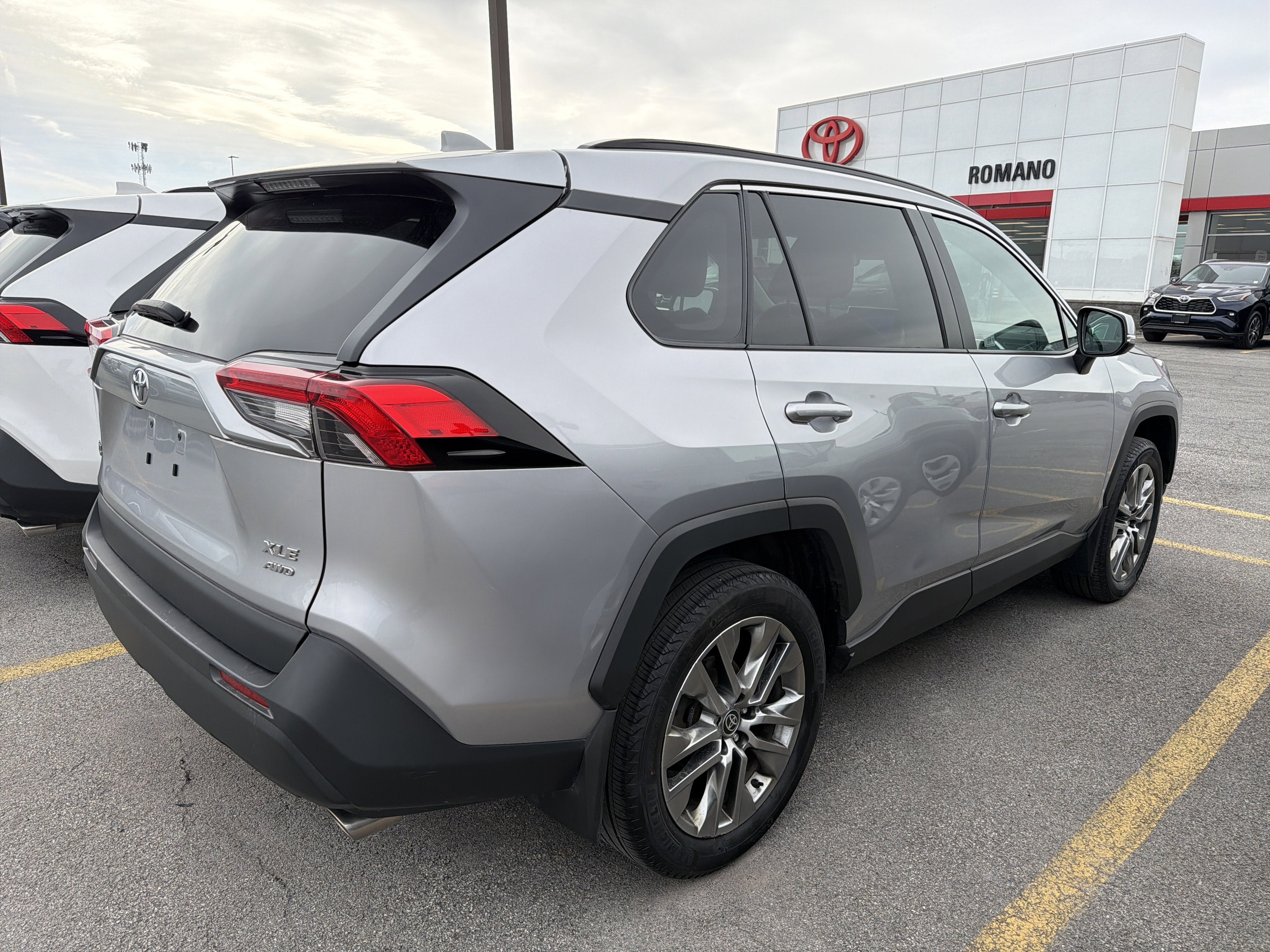 2023 Toyota RAV4 XLE Premium