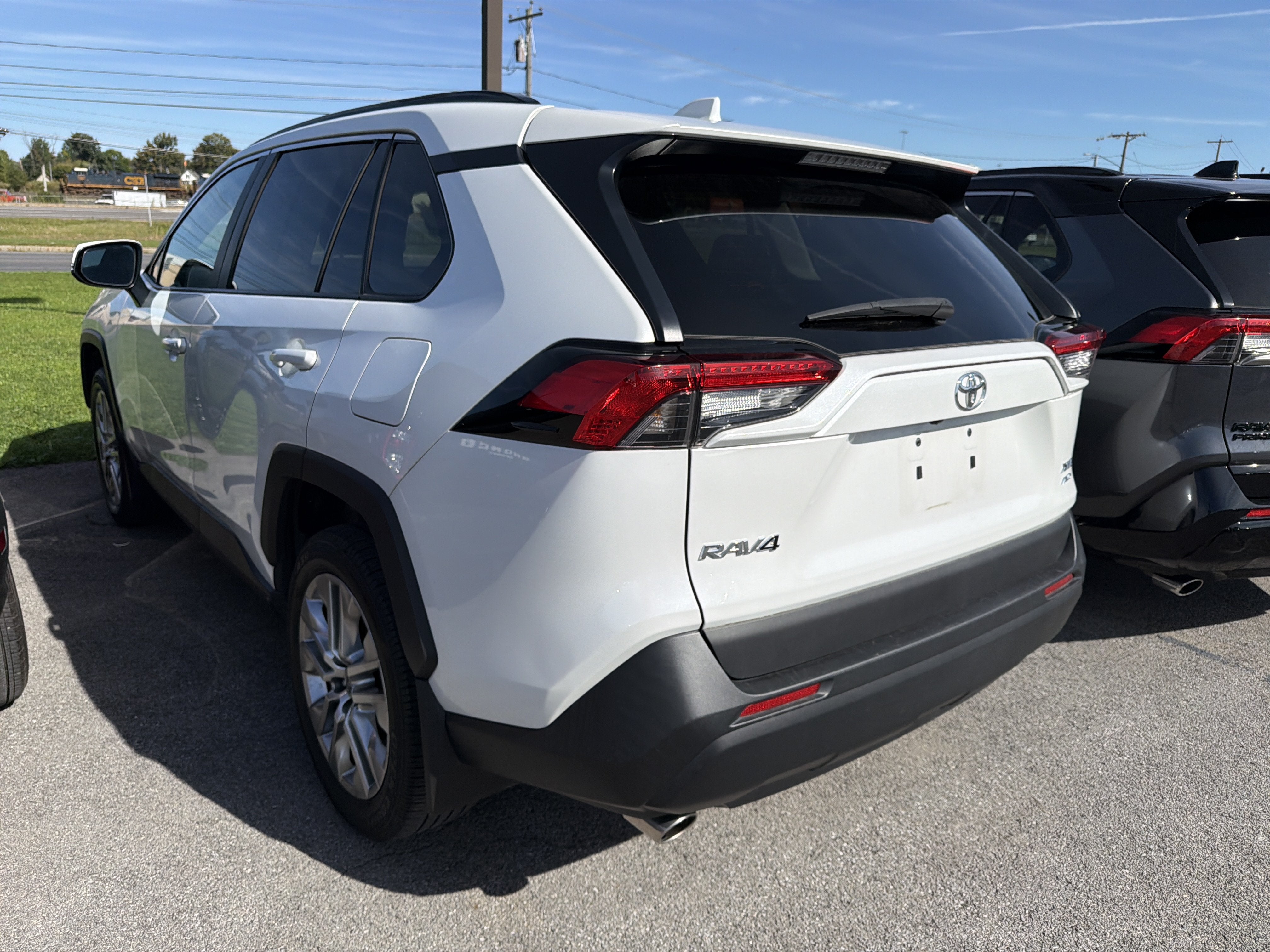 2023 Toyota RAV4 XLE Premium