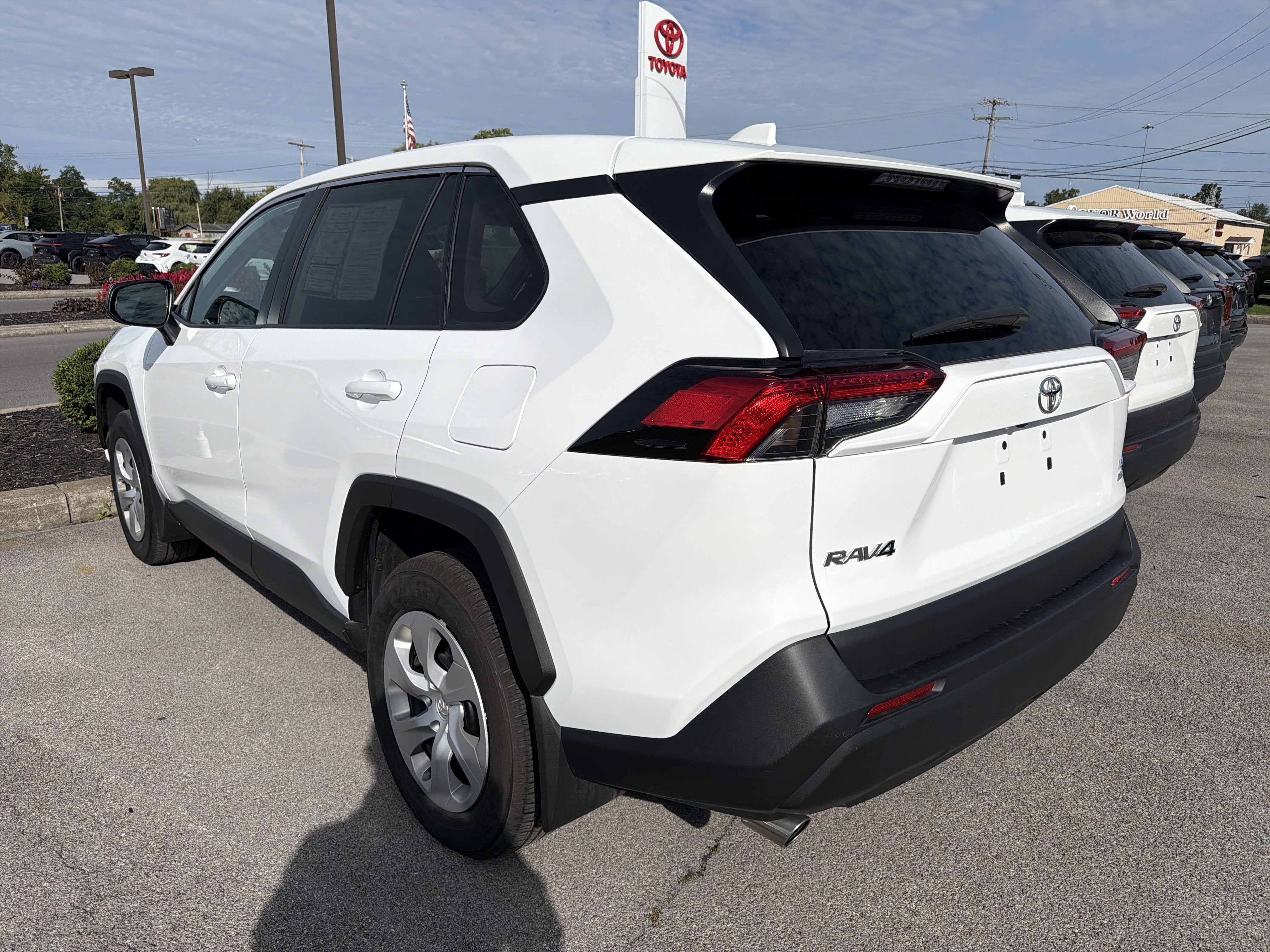 2024 Toyota RAV4 LE