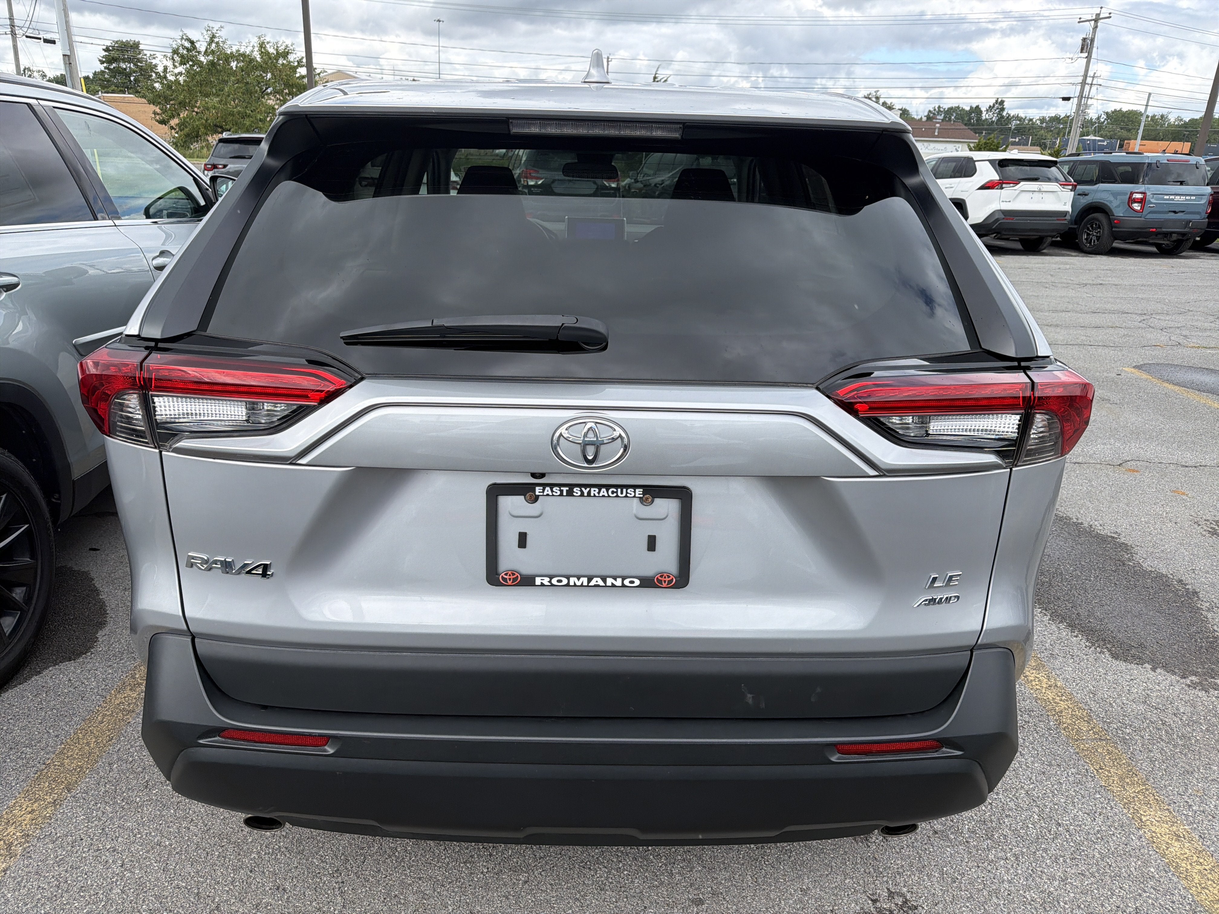 2023 Toyota RAV4 LE