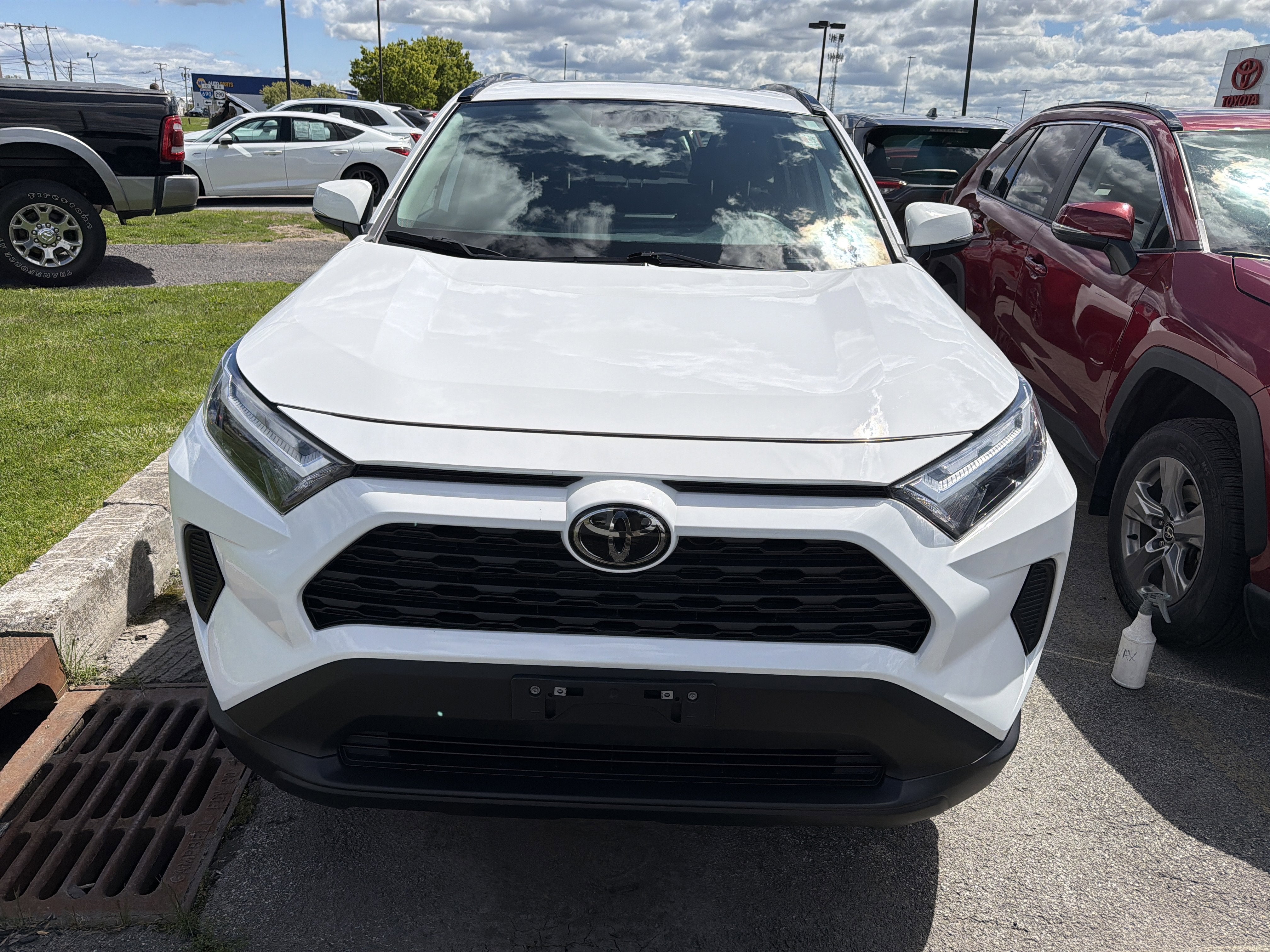 2023 Toyota RAV4 XLE