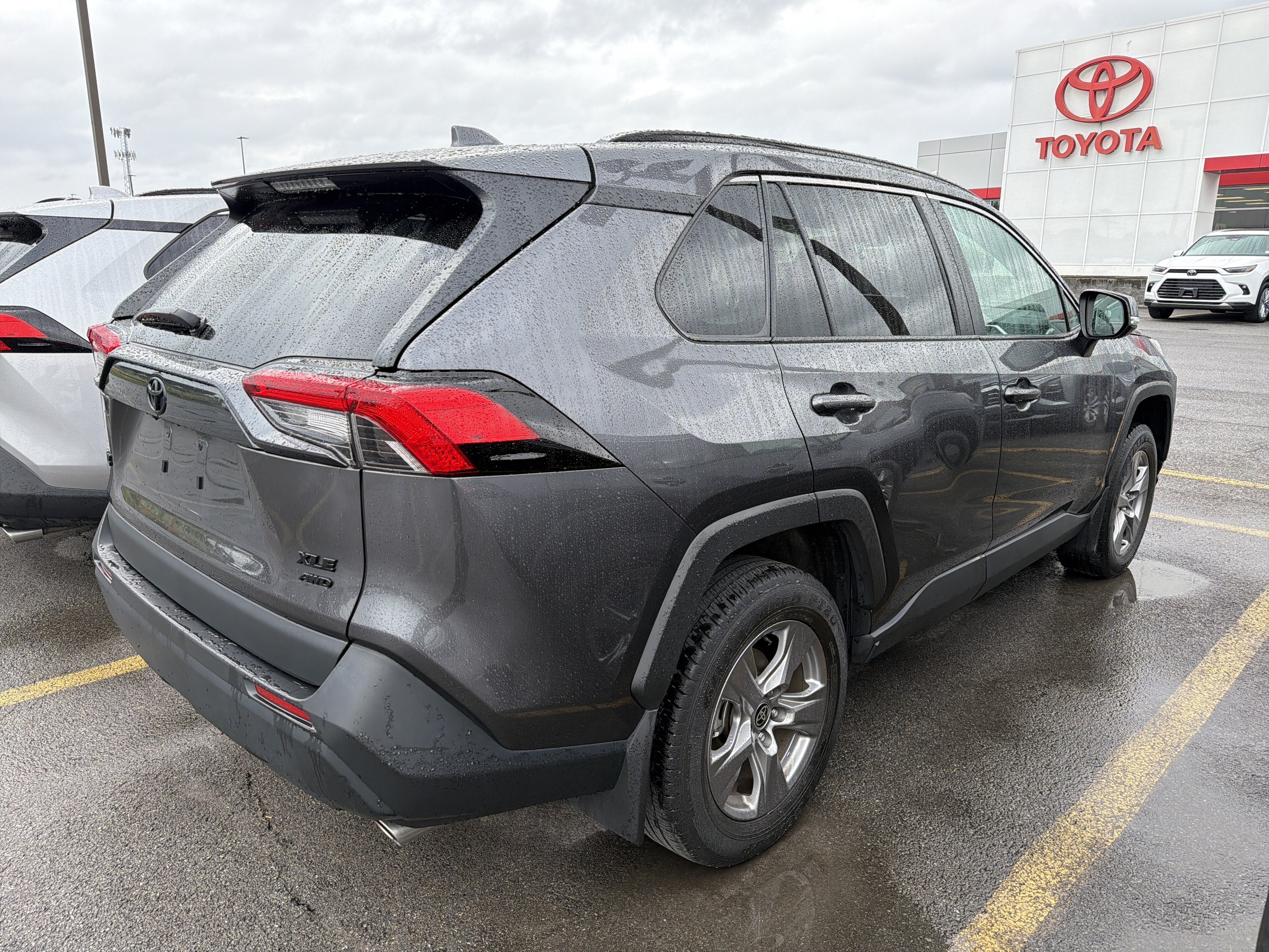 2024 Toyota RAV4 XLE