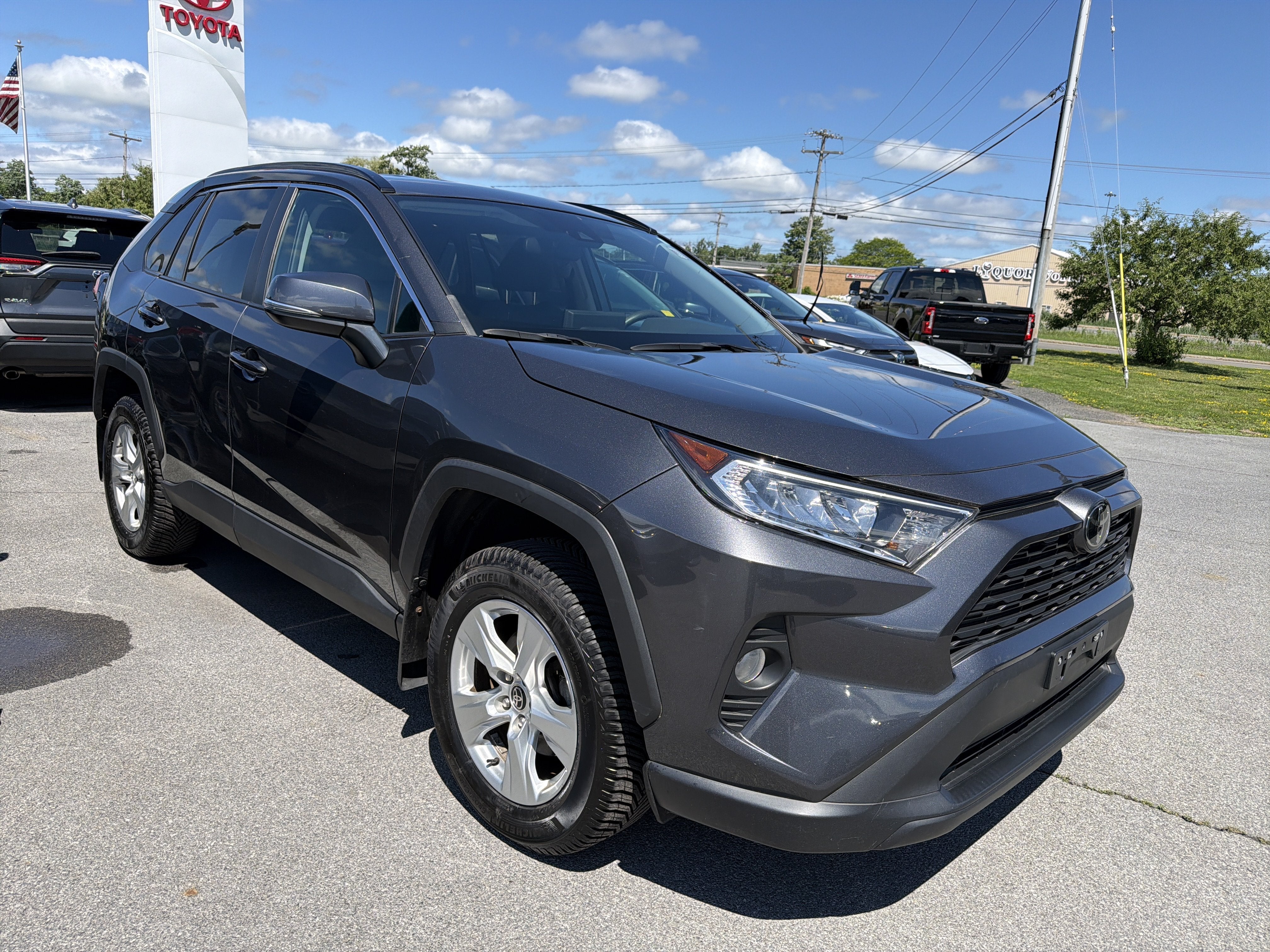 2021 Toyota RAV4 XLE