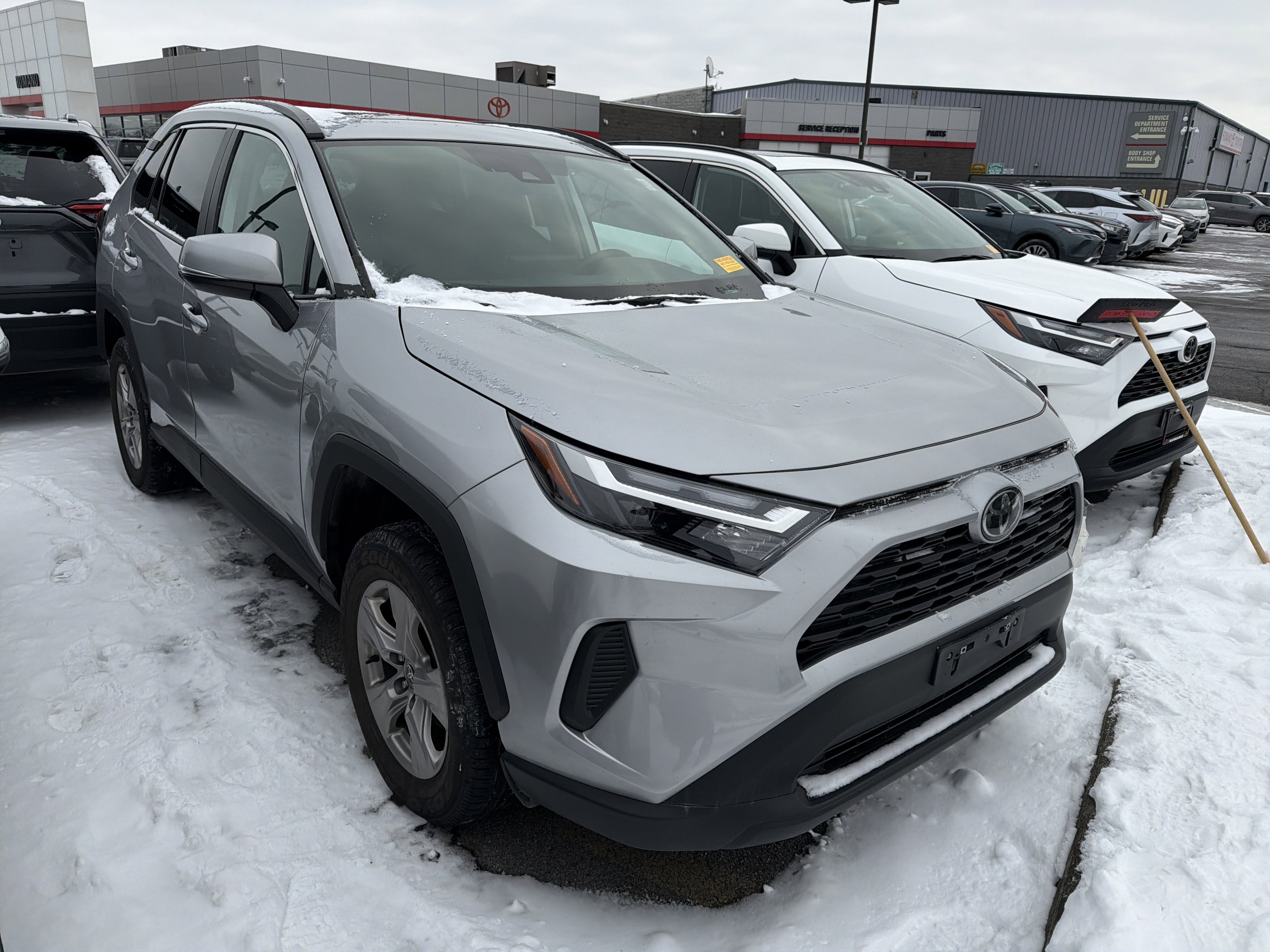 2023 Toyota RAV4 XLE
