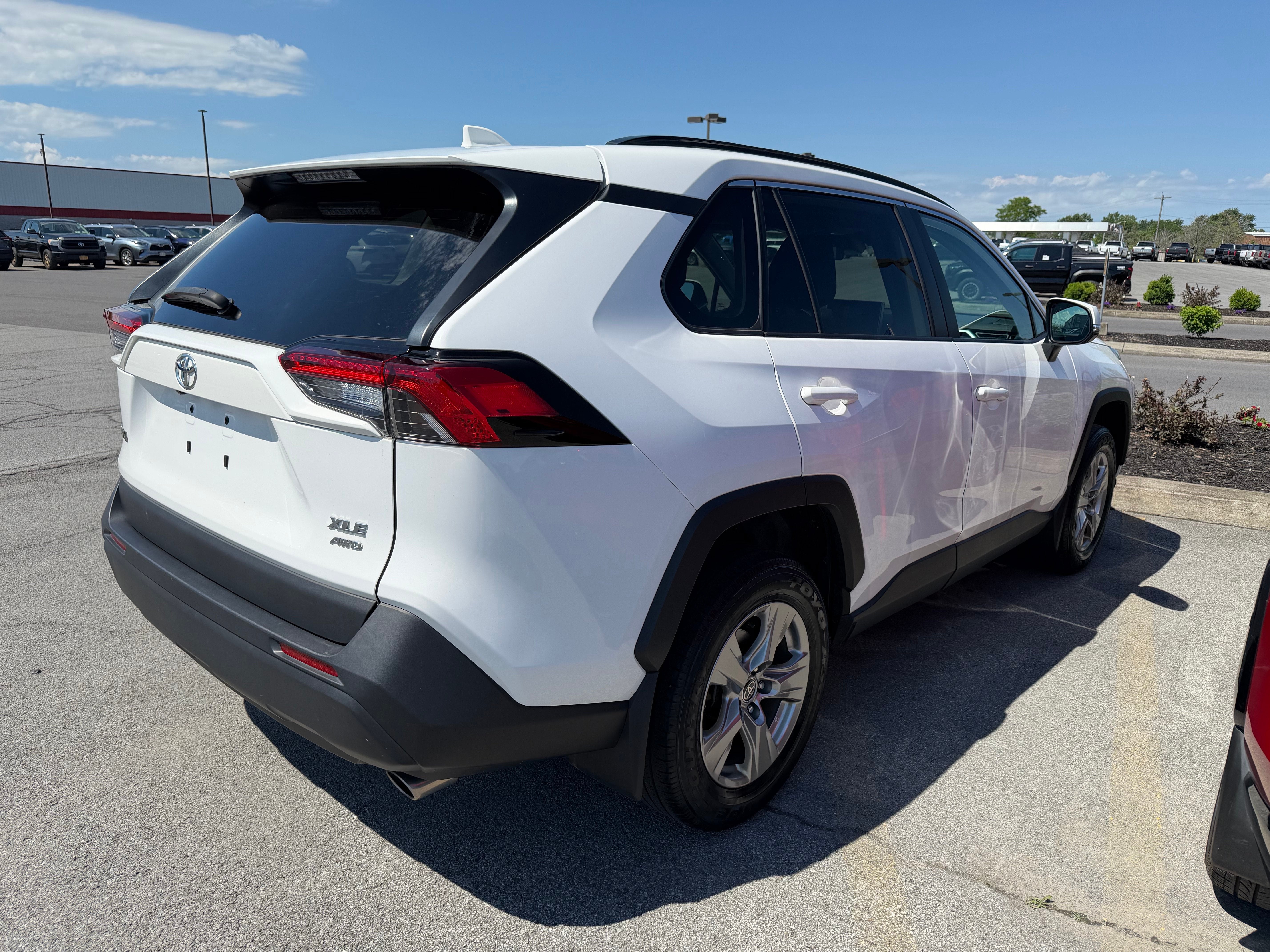 2023 Toyota RAV4 XLE