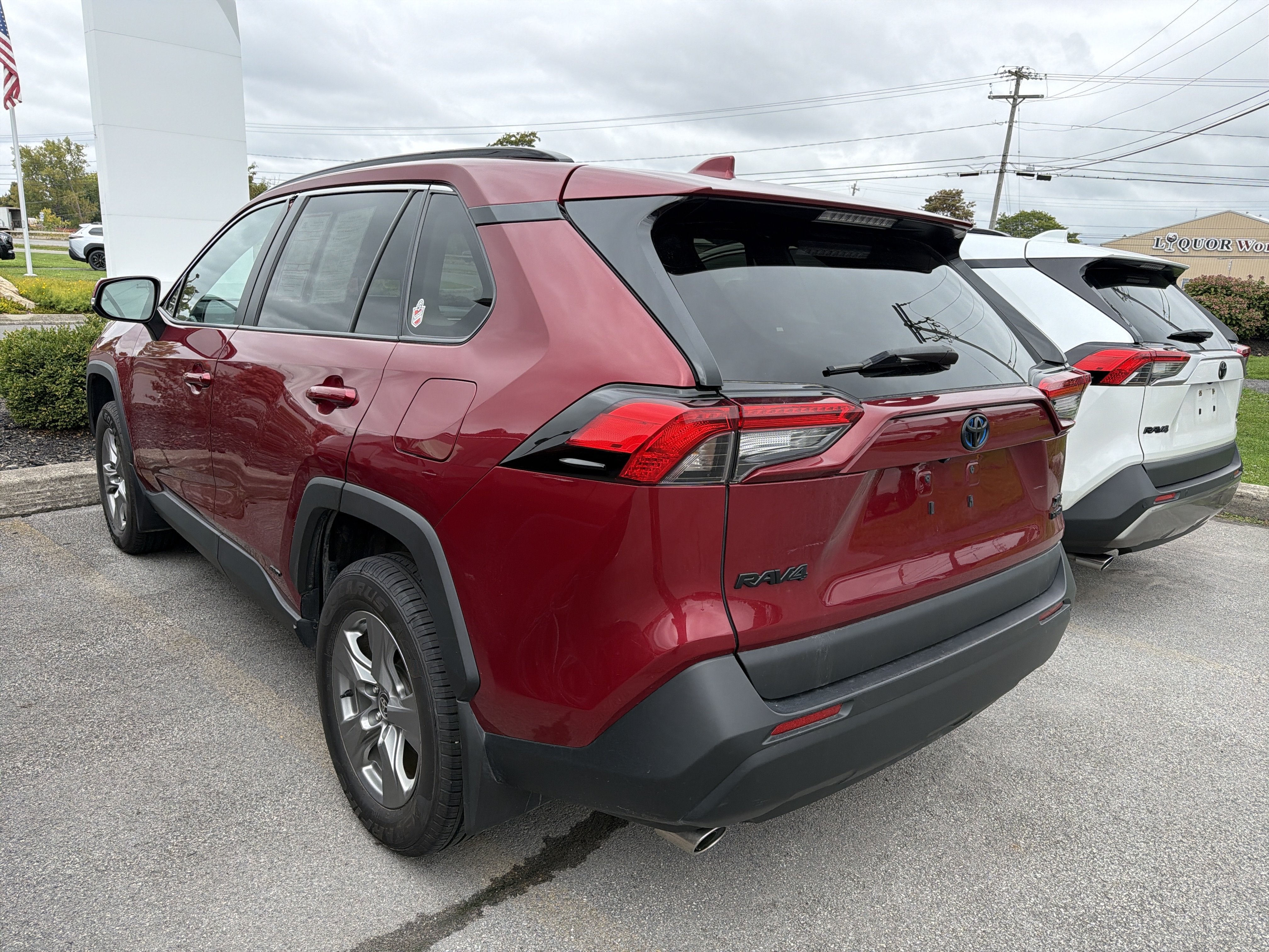 2024 Toyota RAV4 Hybrid XLE
