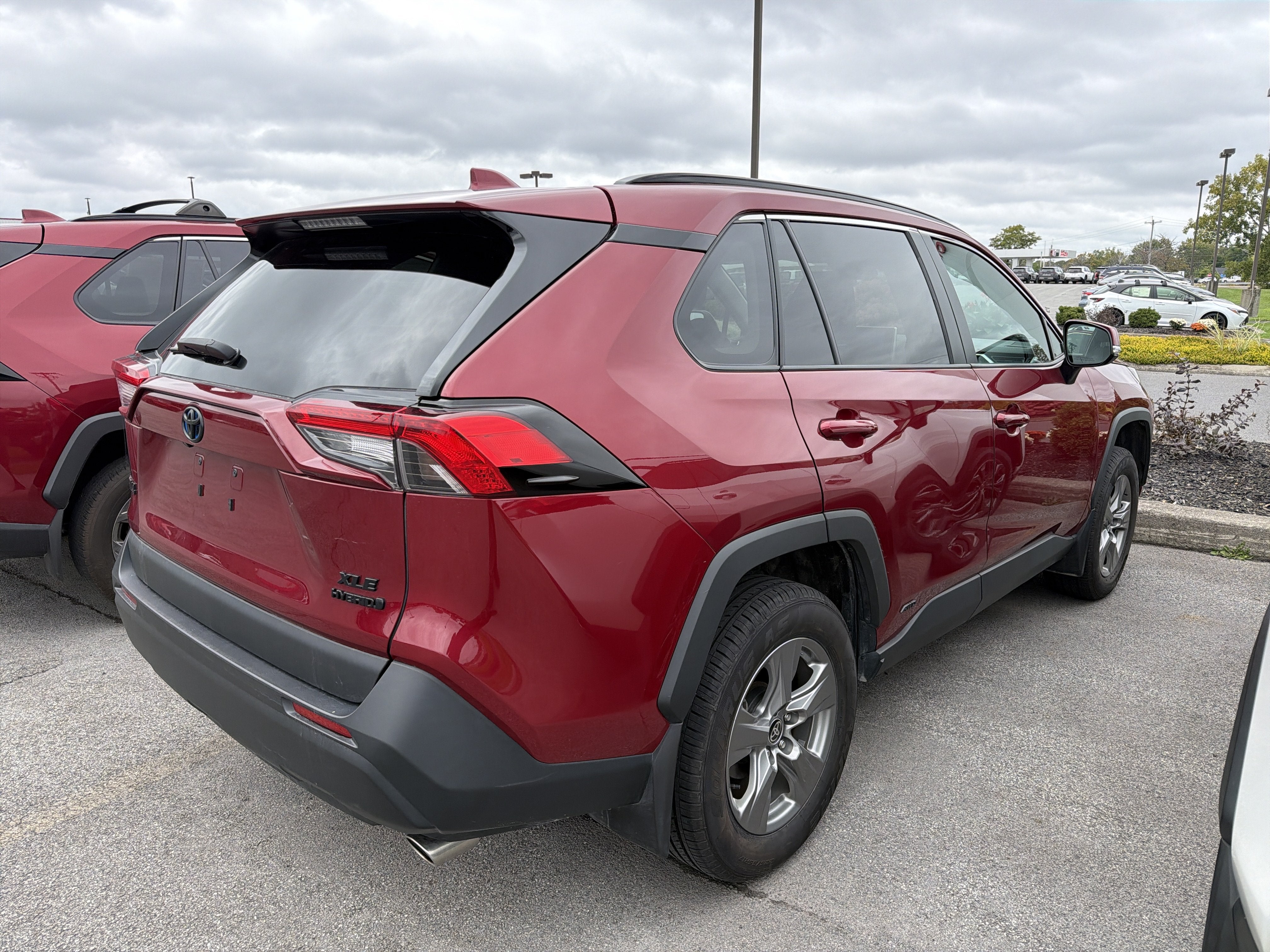 2024 Toyota RAV4 Hybrid XLE