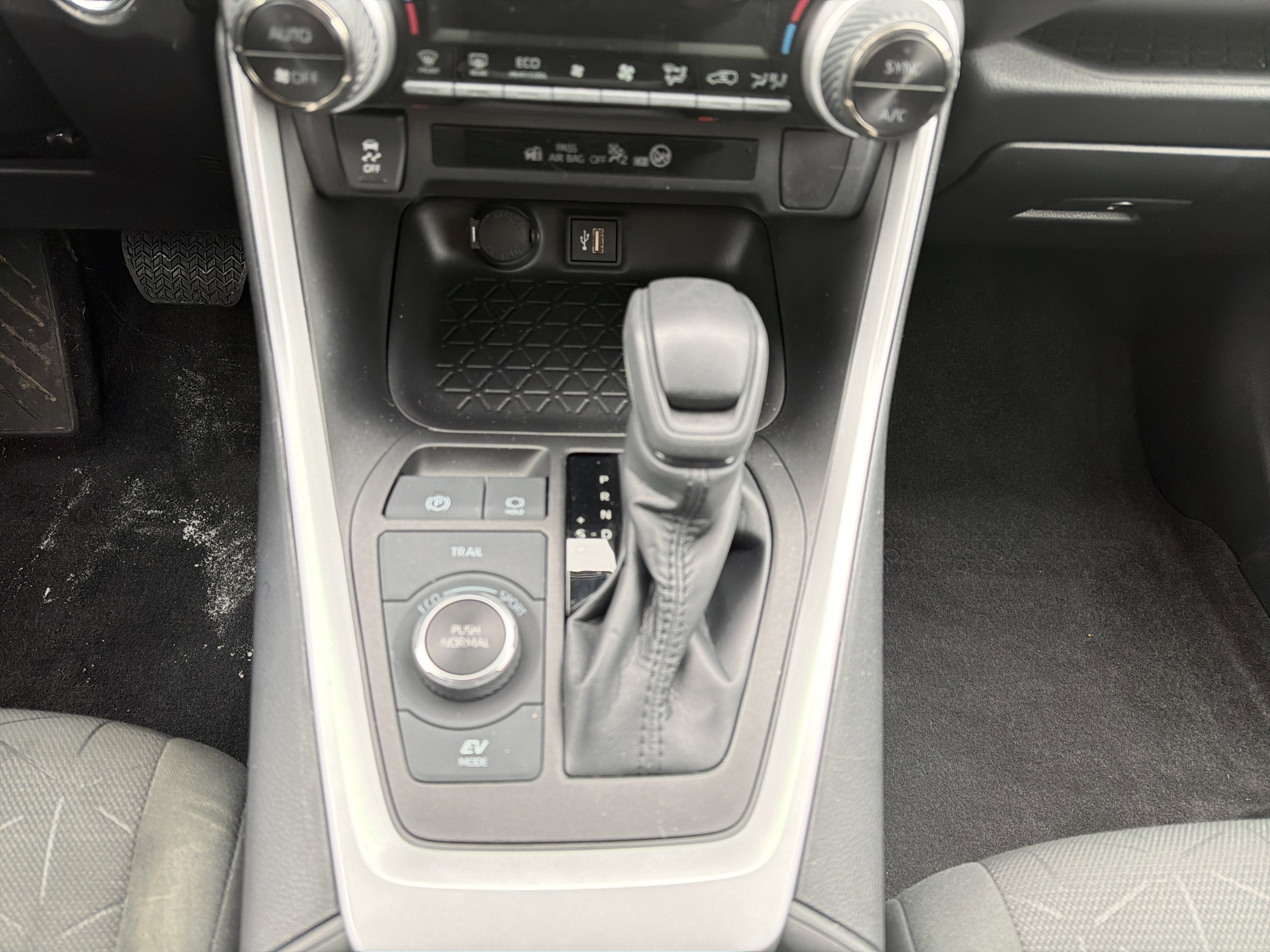 2023 Toyota RAV4 Hybrid Woodland