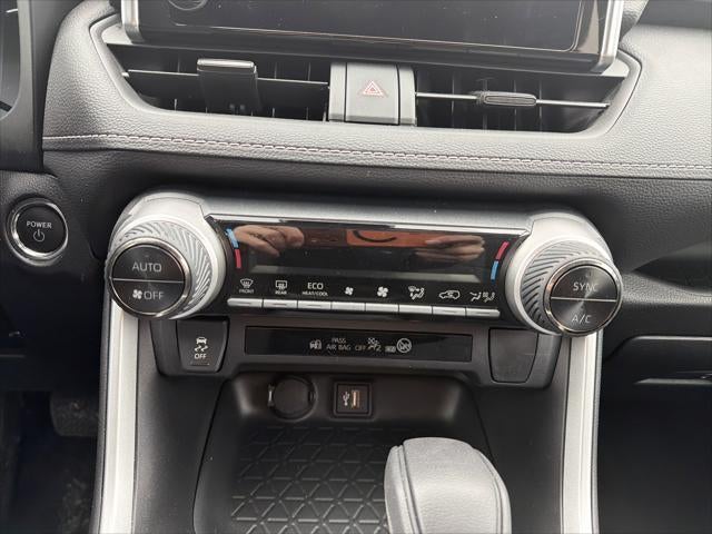 2023 Toyota RAV4 Hybrid Woodland