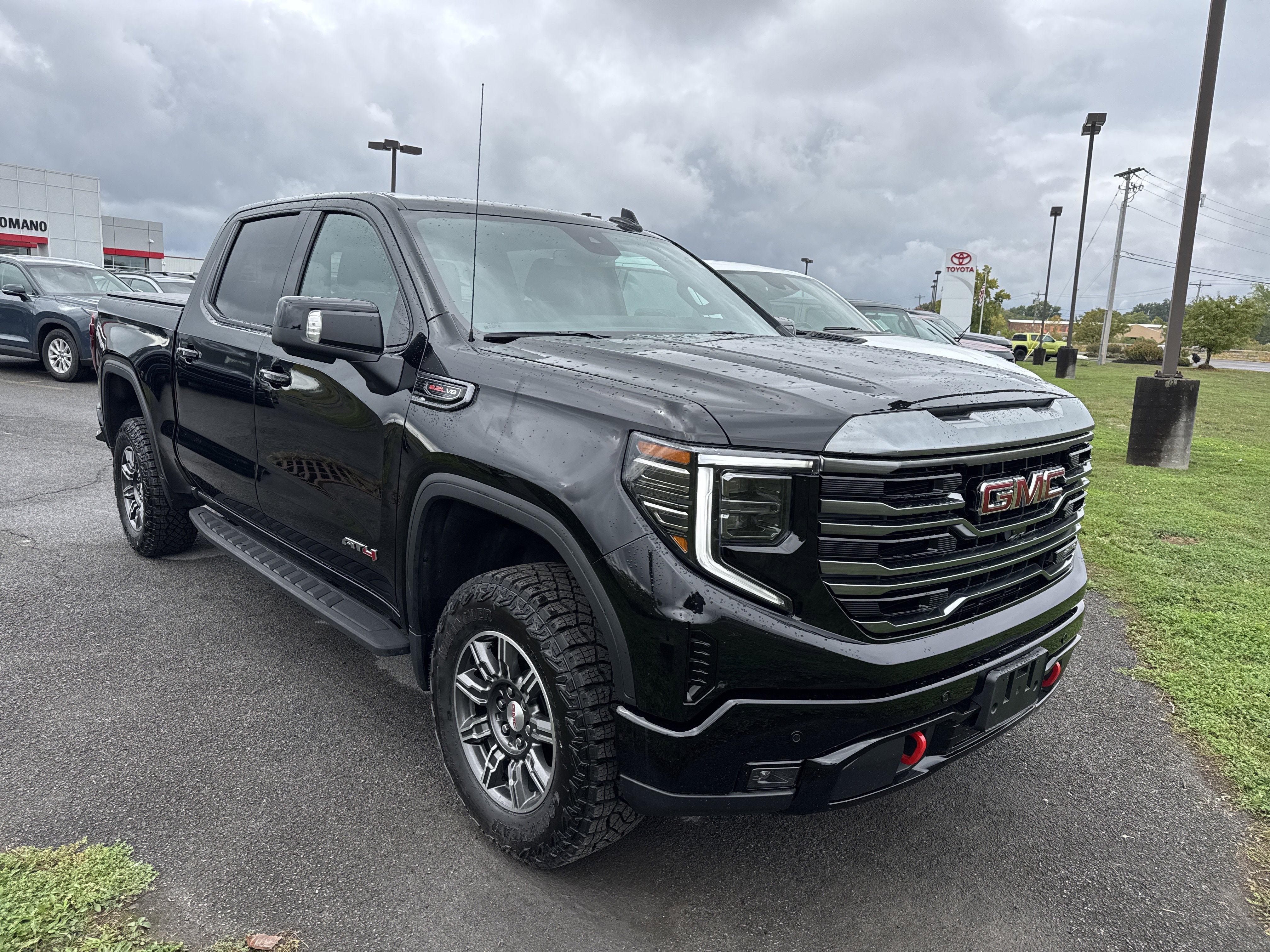 2024 GMC Sierra 1500 AT4