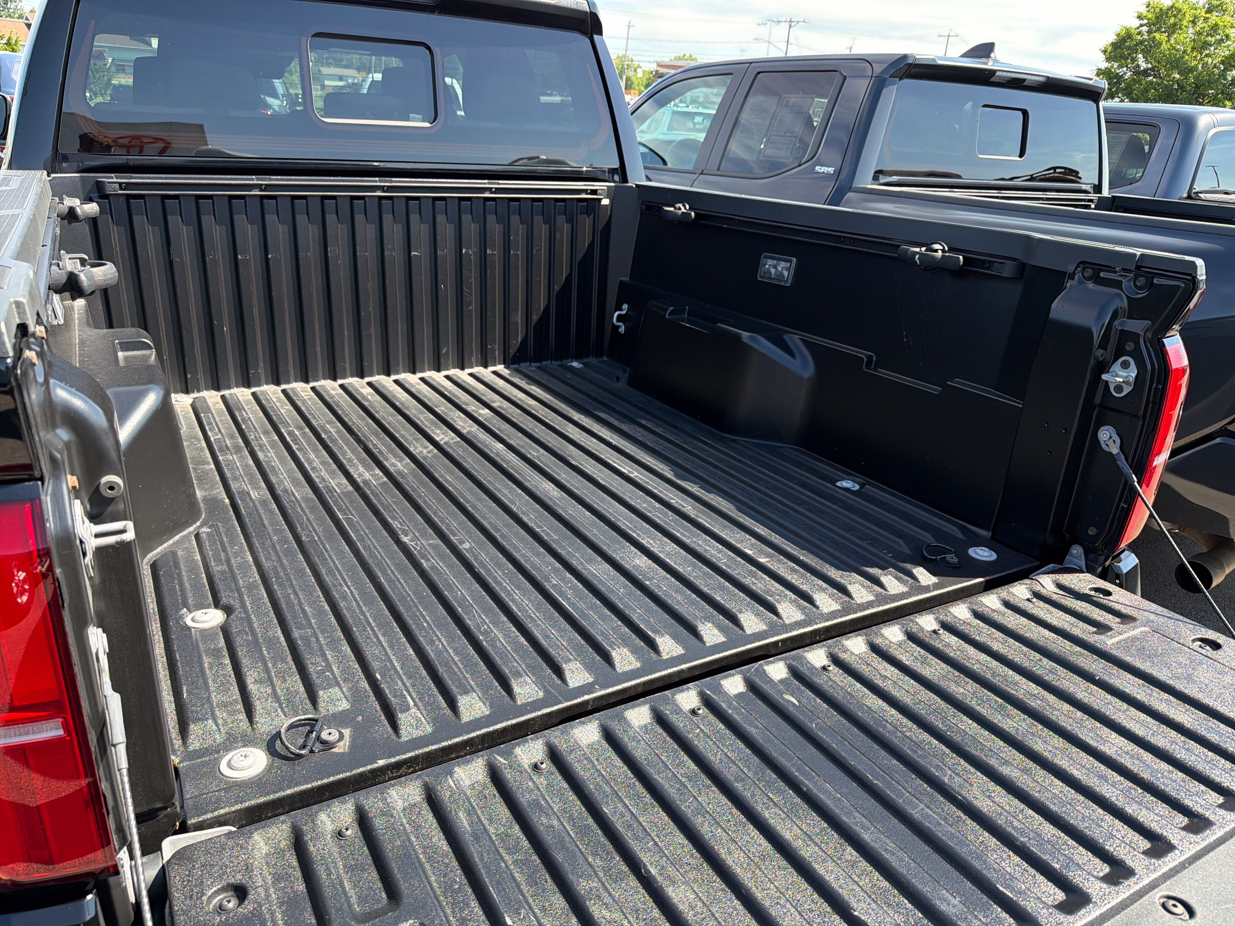 2024 Toyota Tacoma 4WD SR5
