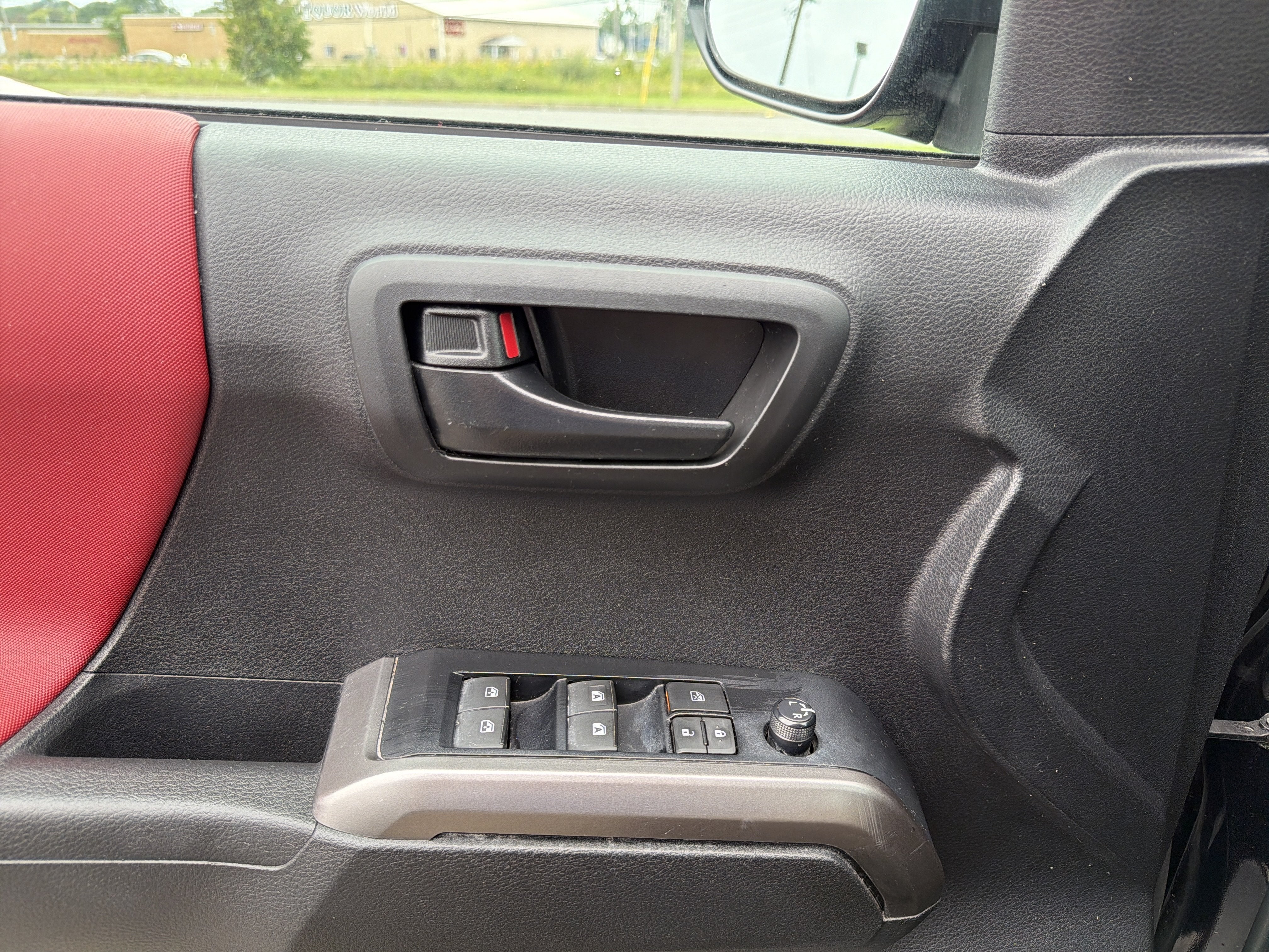 2023 Toyota Tacoma 4WD SR5