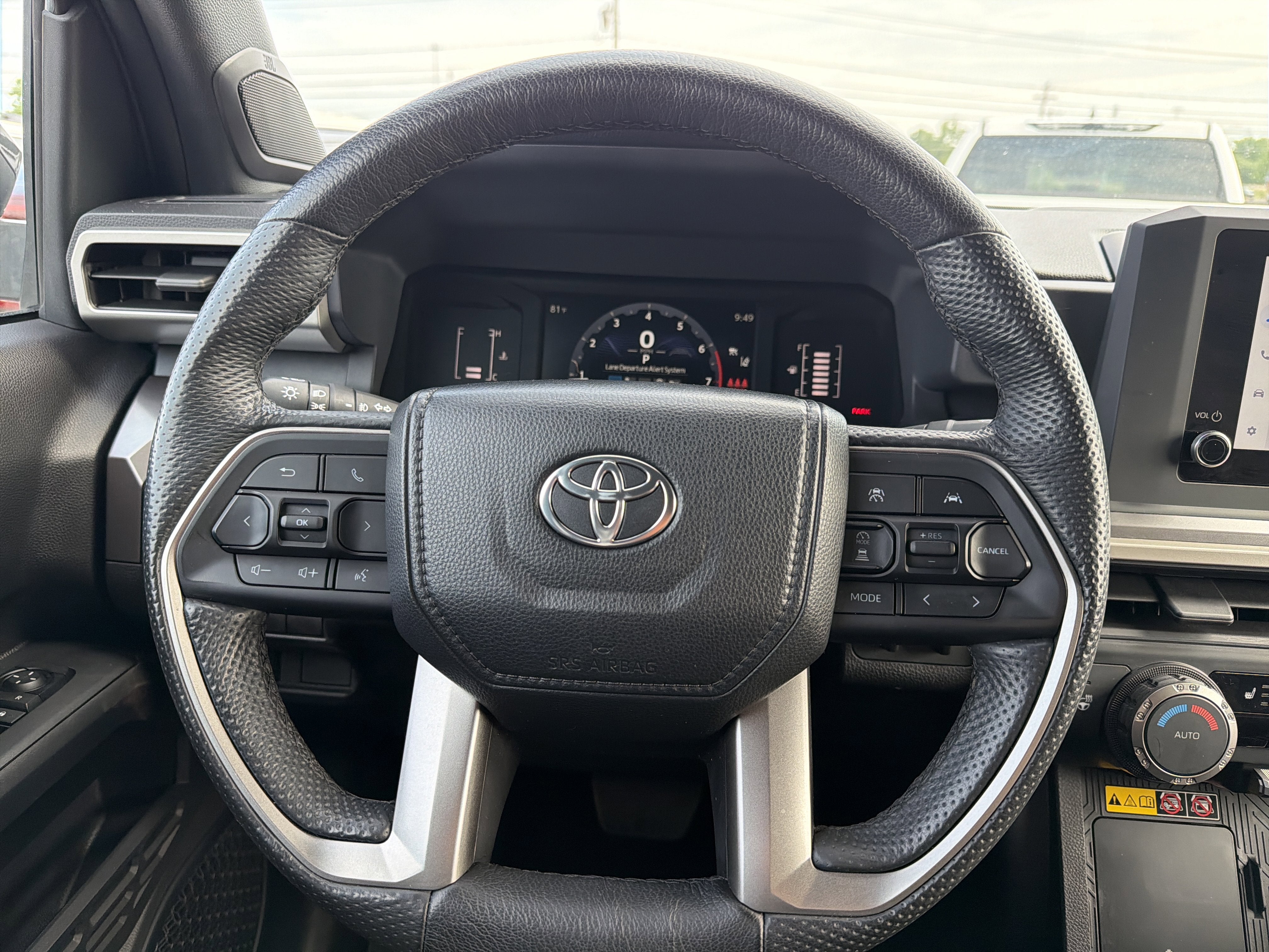 2024 Toyota Tacoma 4WD SR5