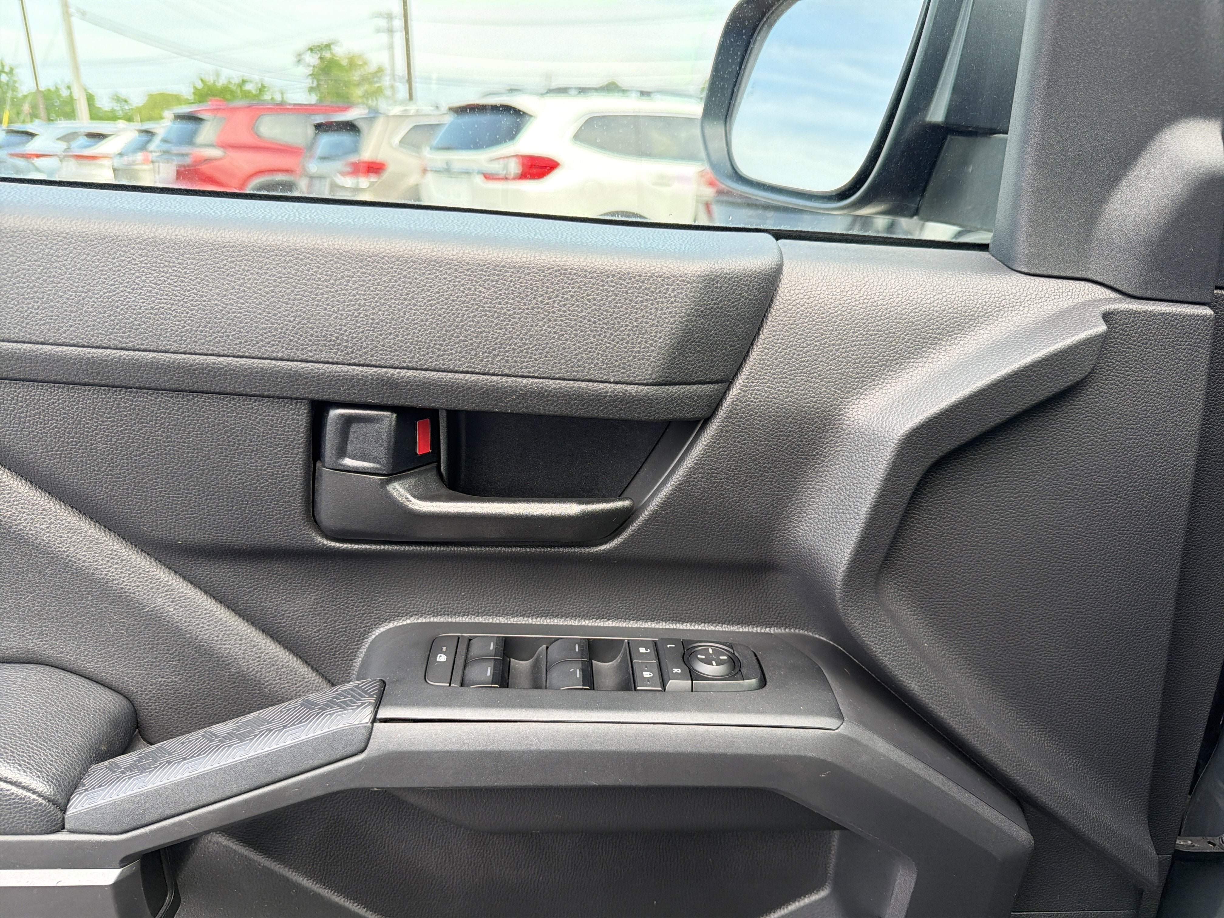 2024 Toyota Tacoma 4WD SR5