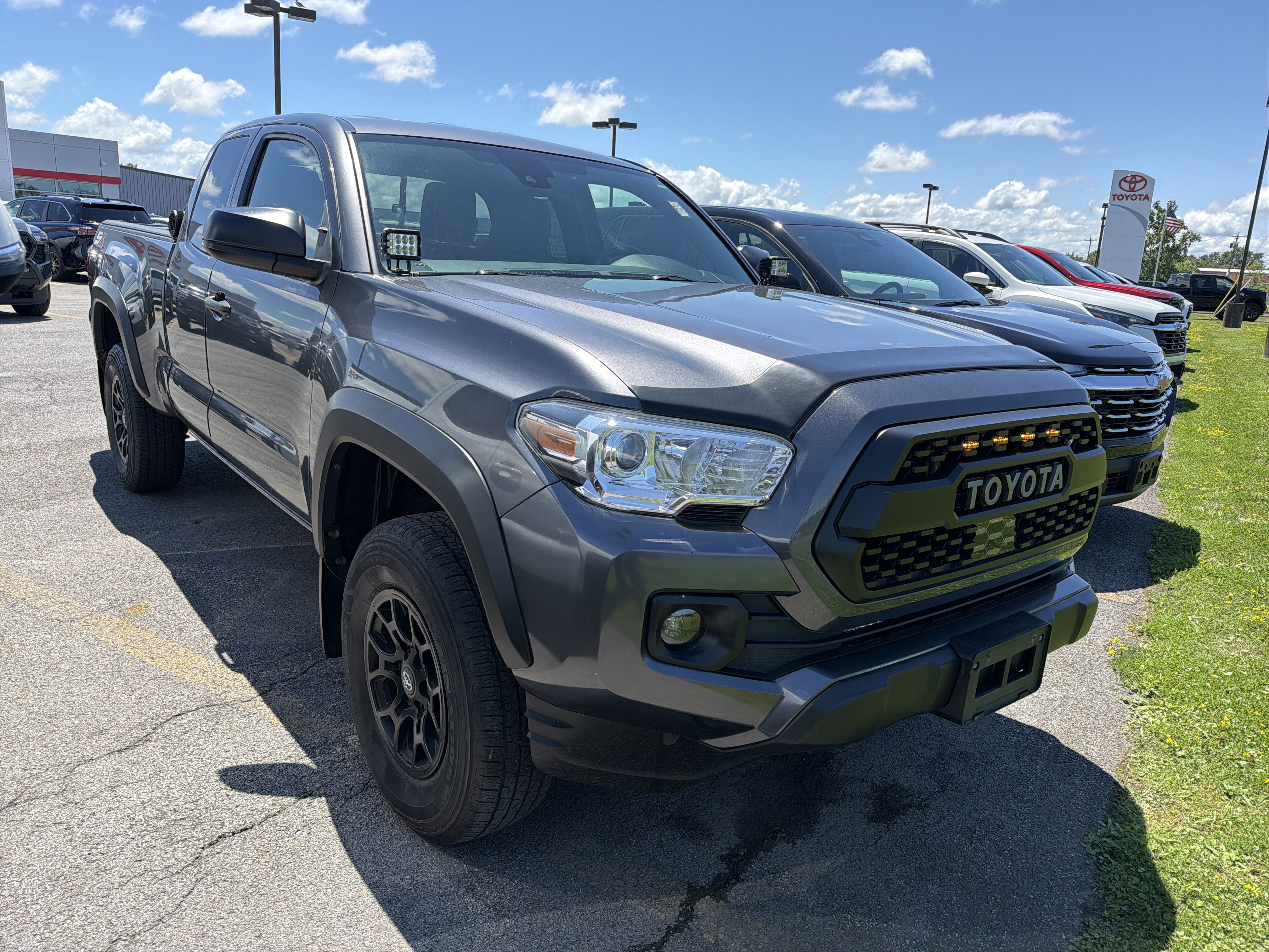2021 Toyota Tacoma 4WD SR