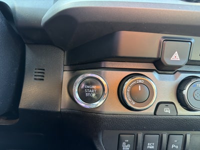 2022 Toyota Tacoma 4WD TRD Off Road