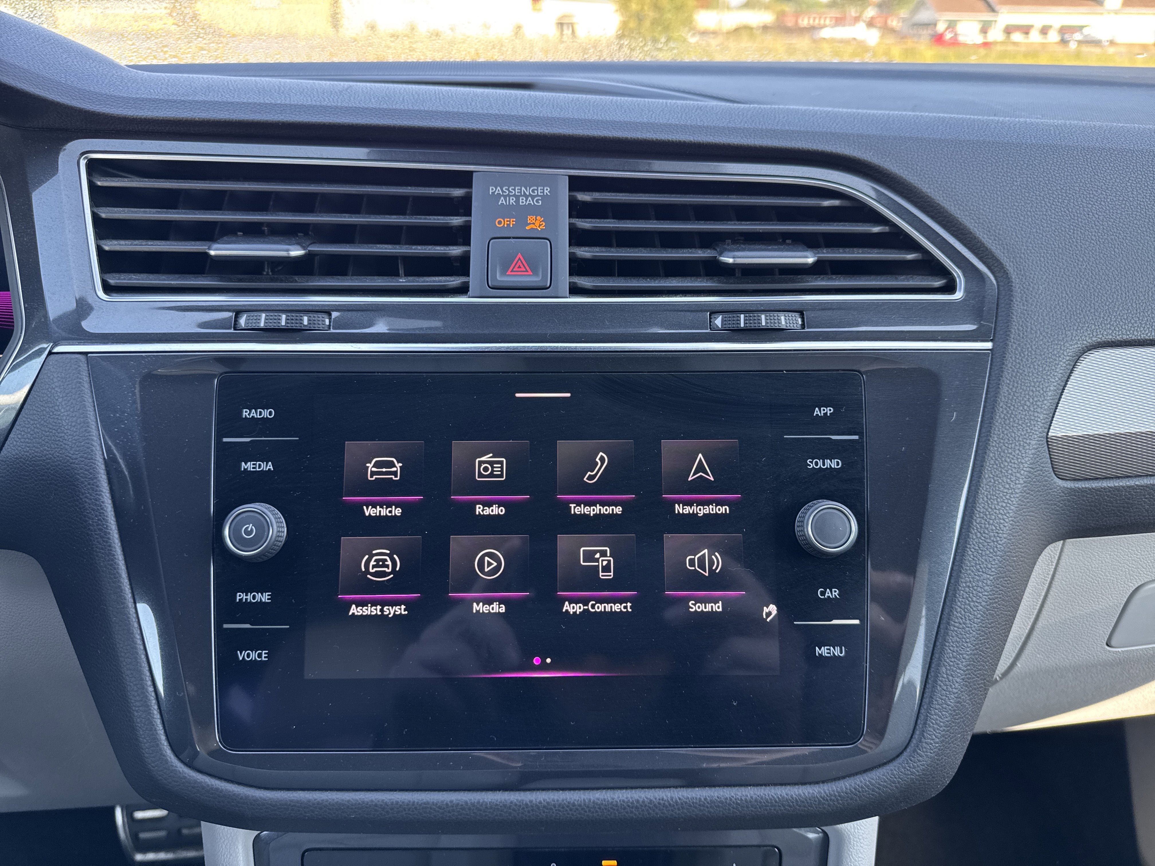 2022 Volkswagen Tiguan SE R-Line Black