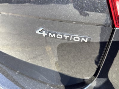 2022 Volkswagen Tiguan SE R-Line Black