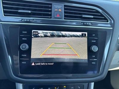 2022 Volkswagen Tiguan SE R-Line Black