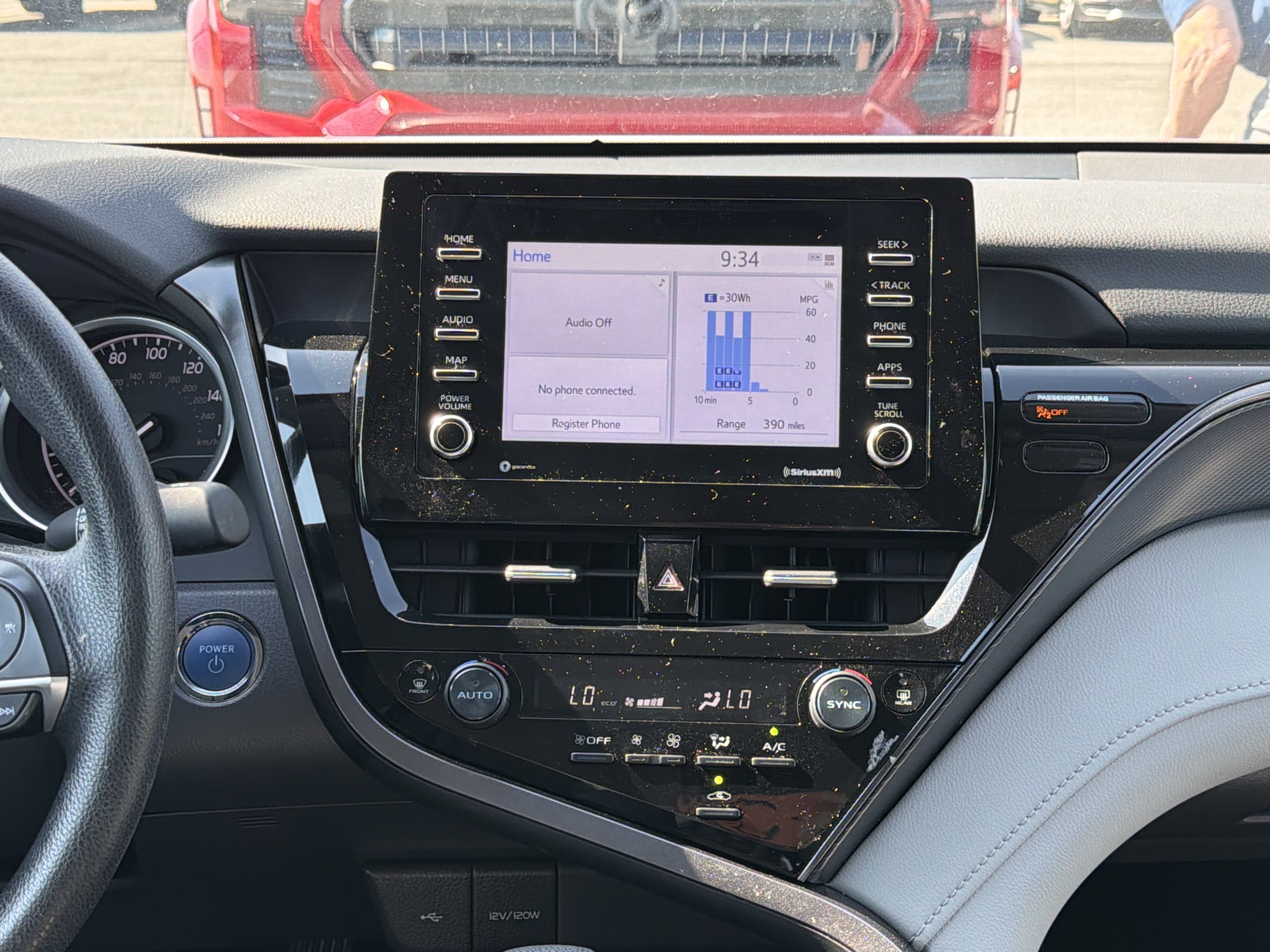 2024 Toyota Camry Hybrid LE