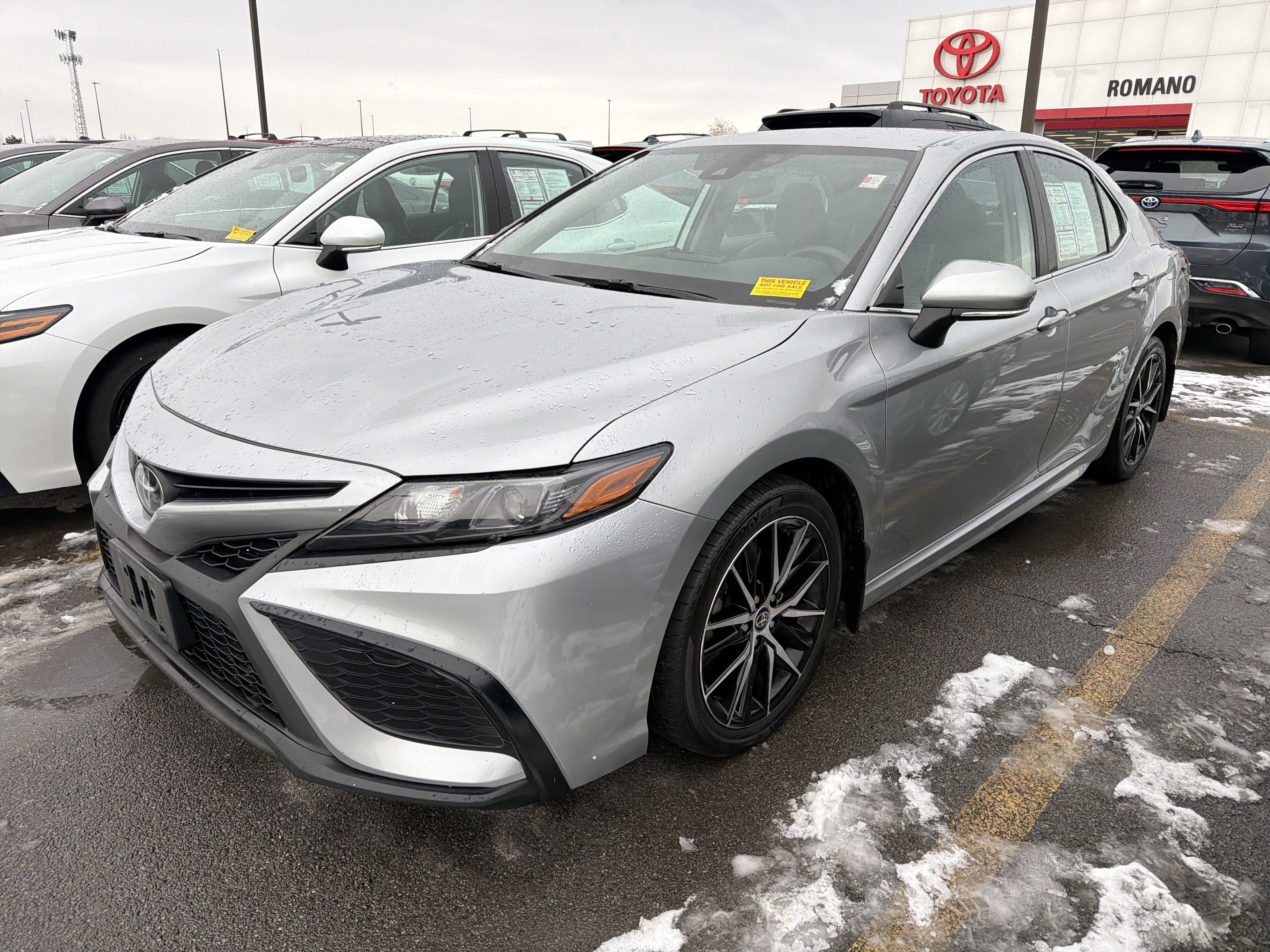 2022 Toyota Camry SE