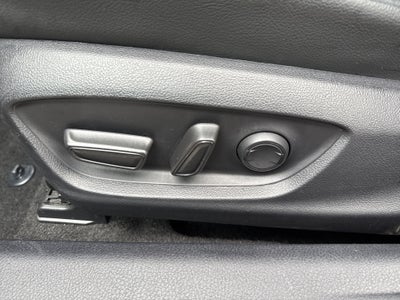 2023 Toyota Camry Hybrid SE