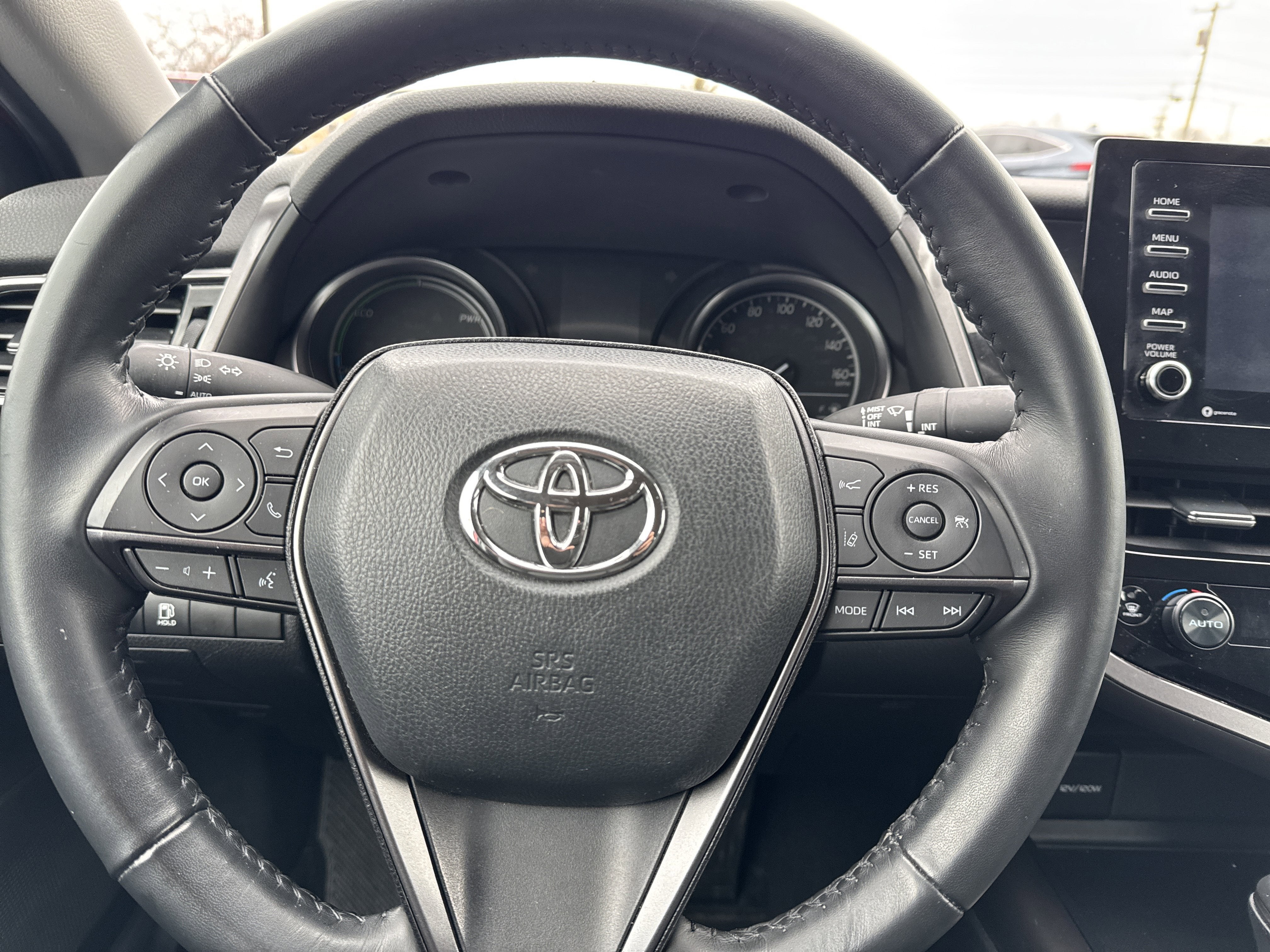 2023 Toyota Camry Hybrid SE