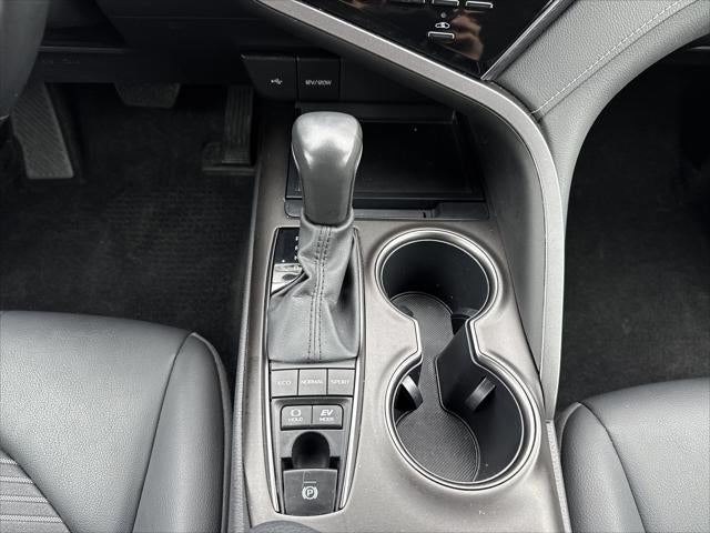 2023 Toyota Camry Hybrid SE