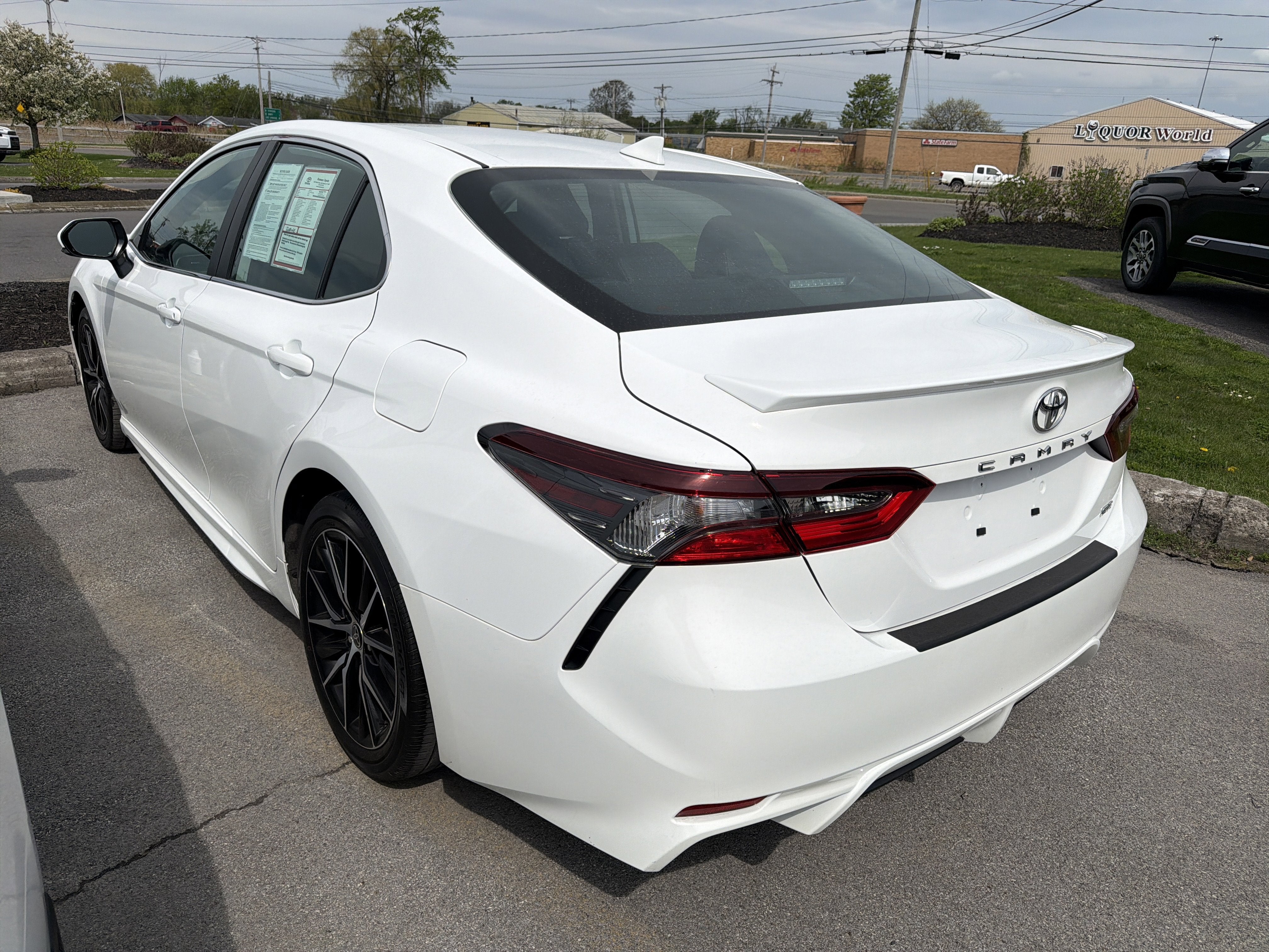 2023 Toyota Camry SE
