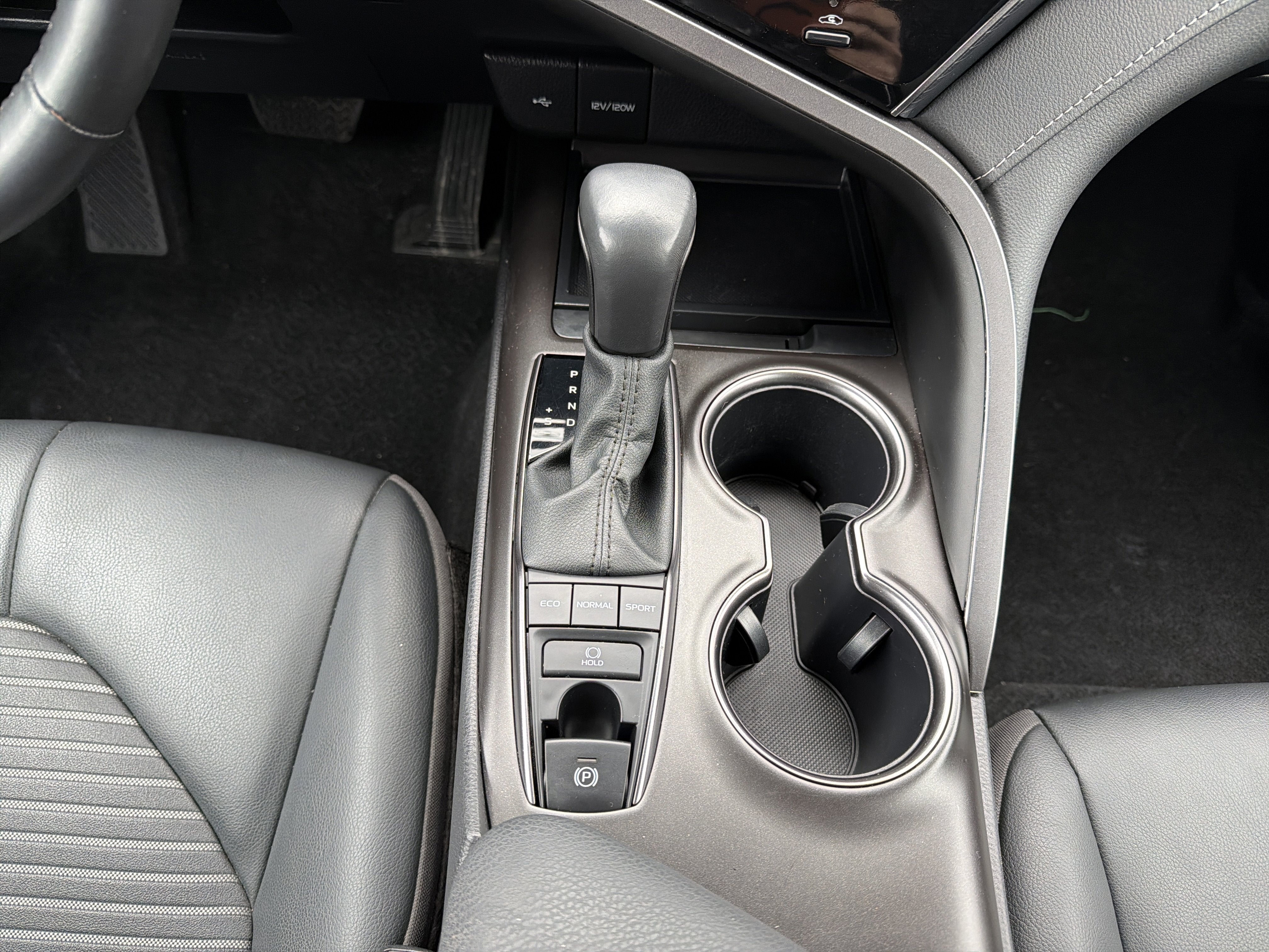 2024 Toyota Camry SE Nightshade