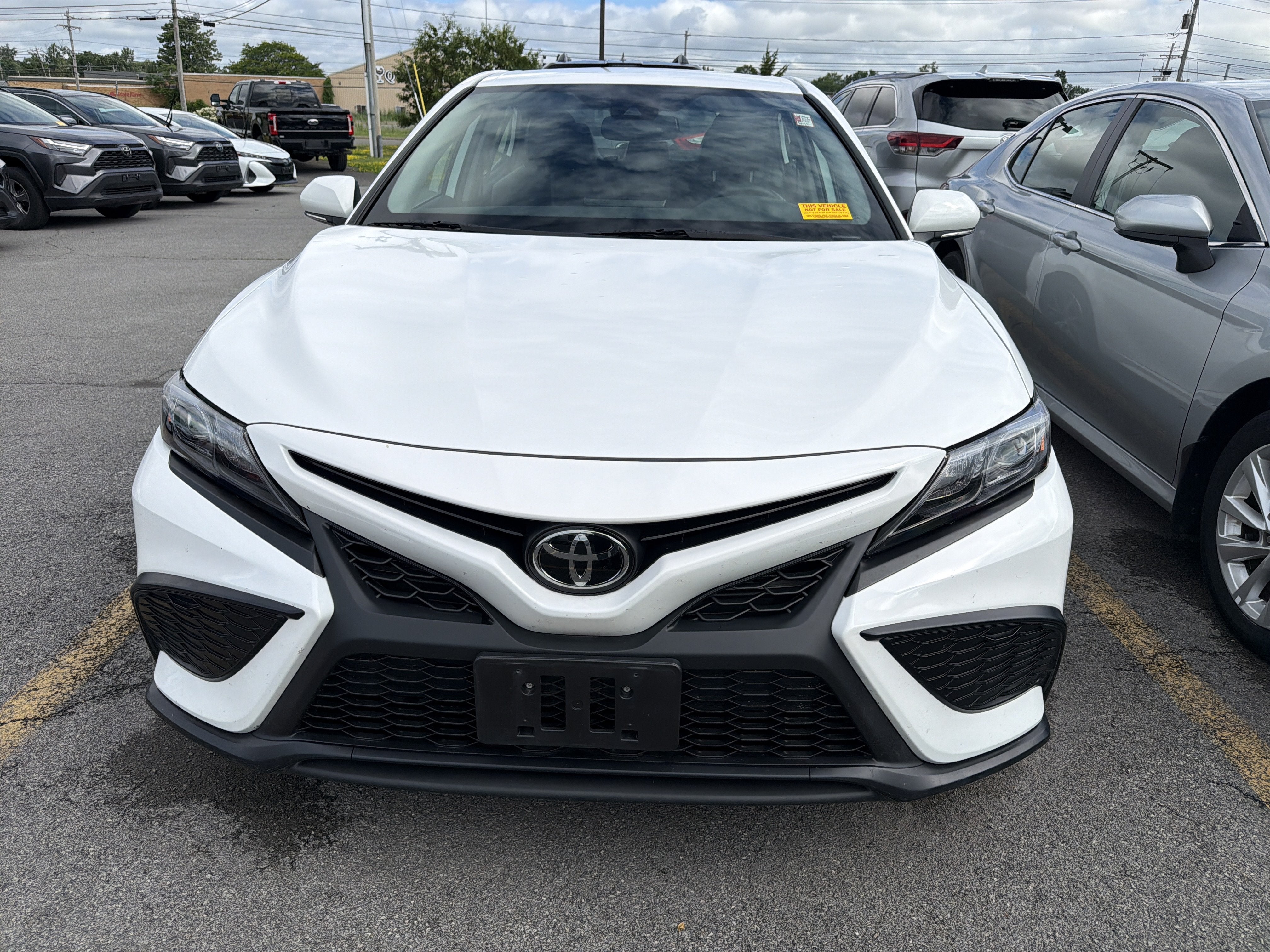 2023 Toyota Camry SE