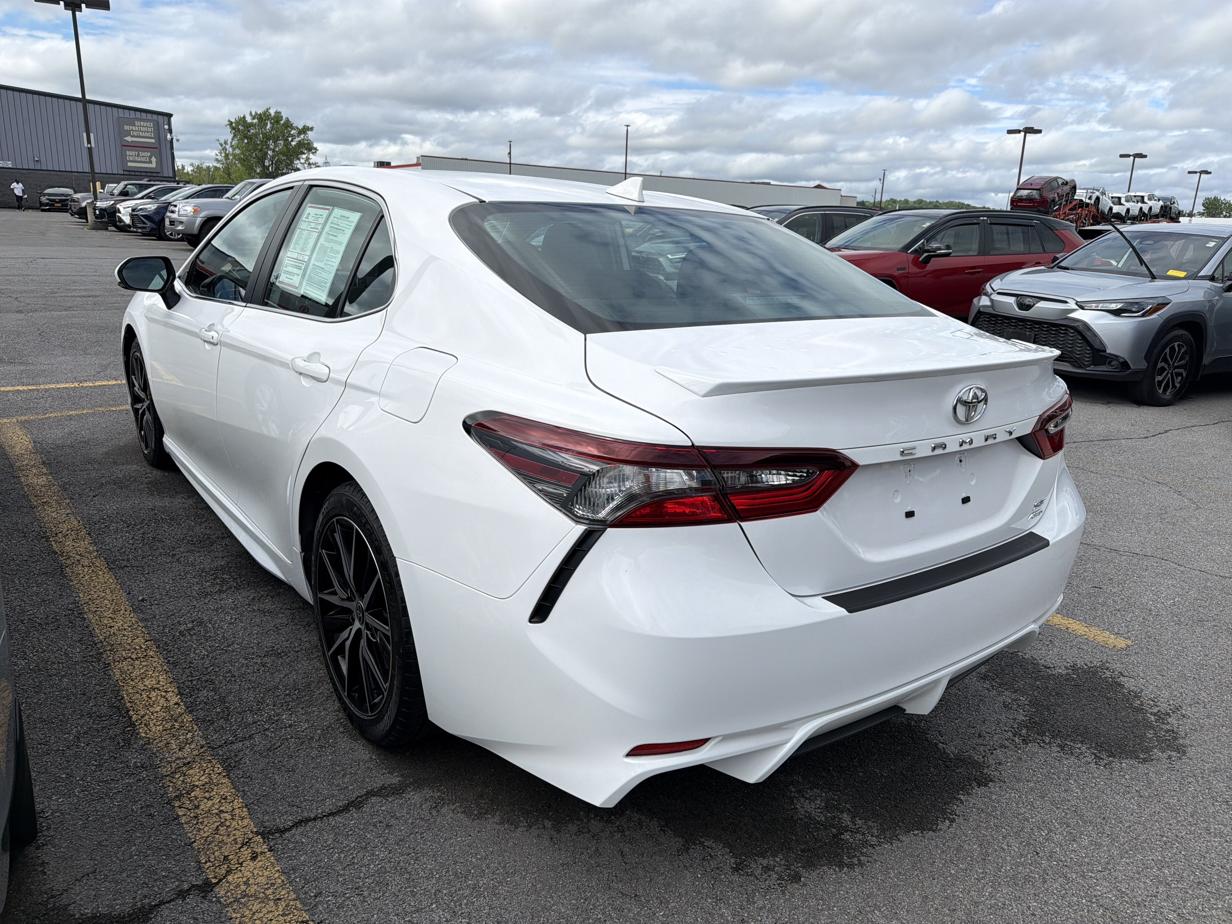 2023 Toyota Camry SE