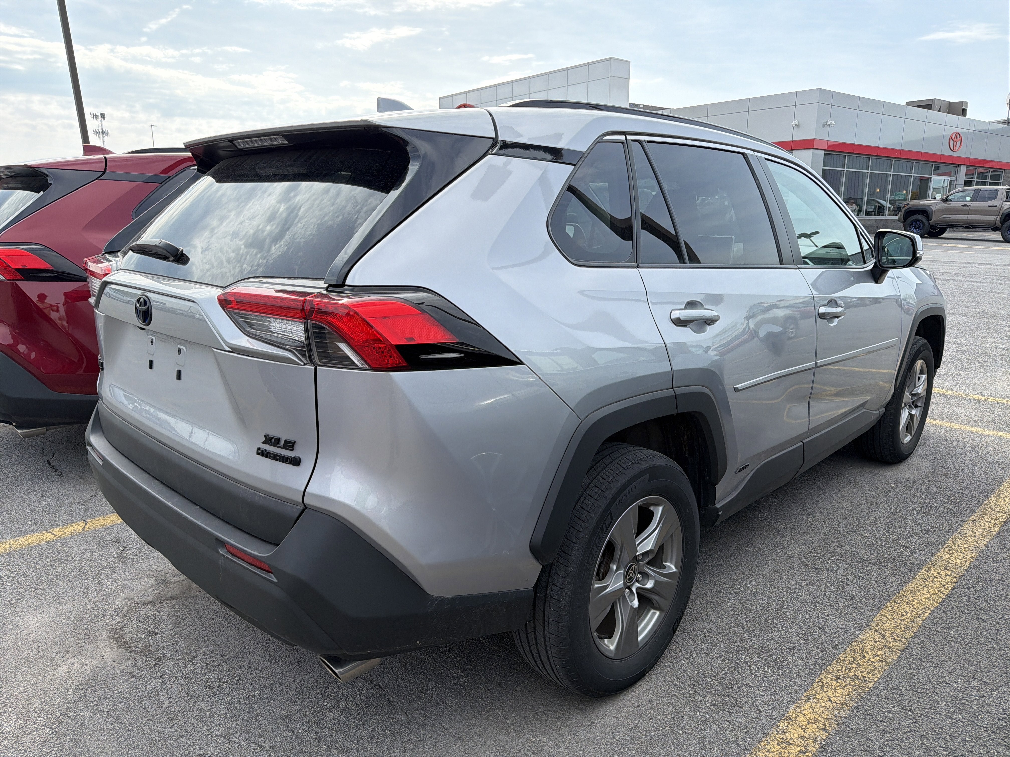 2023 Toyota RAV4 Hybrid XLE
