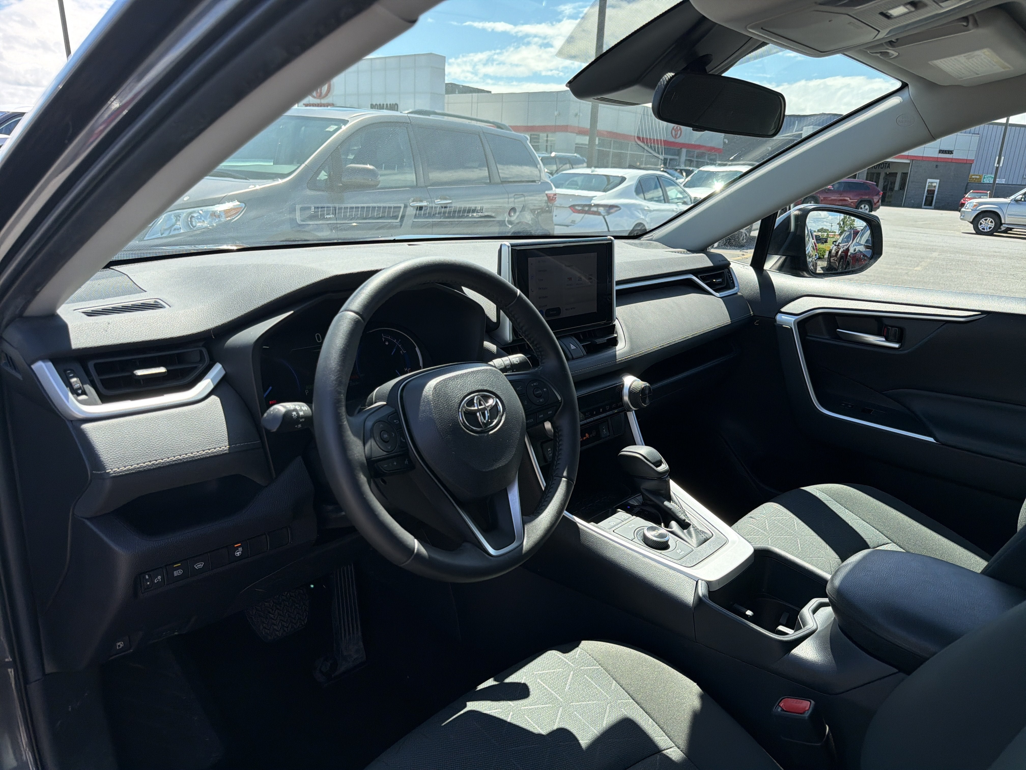 2023 Toyota RAV4 Hybrid XLE