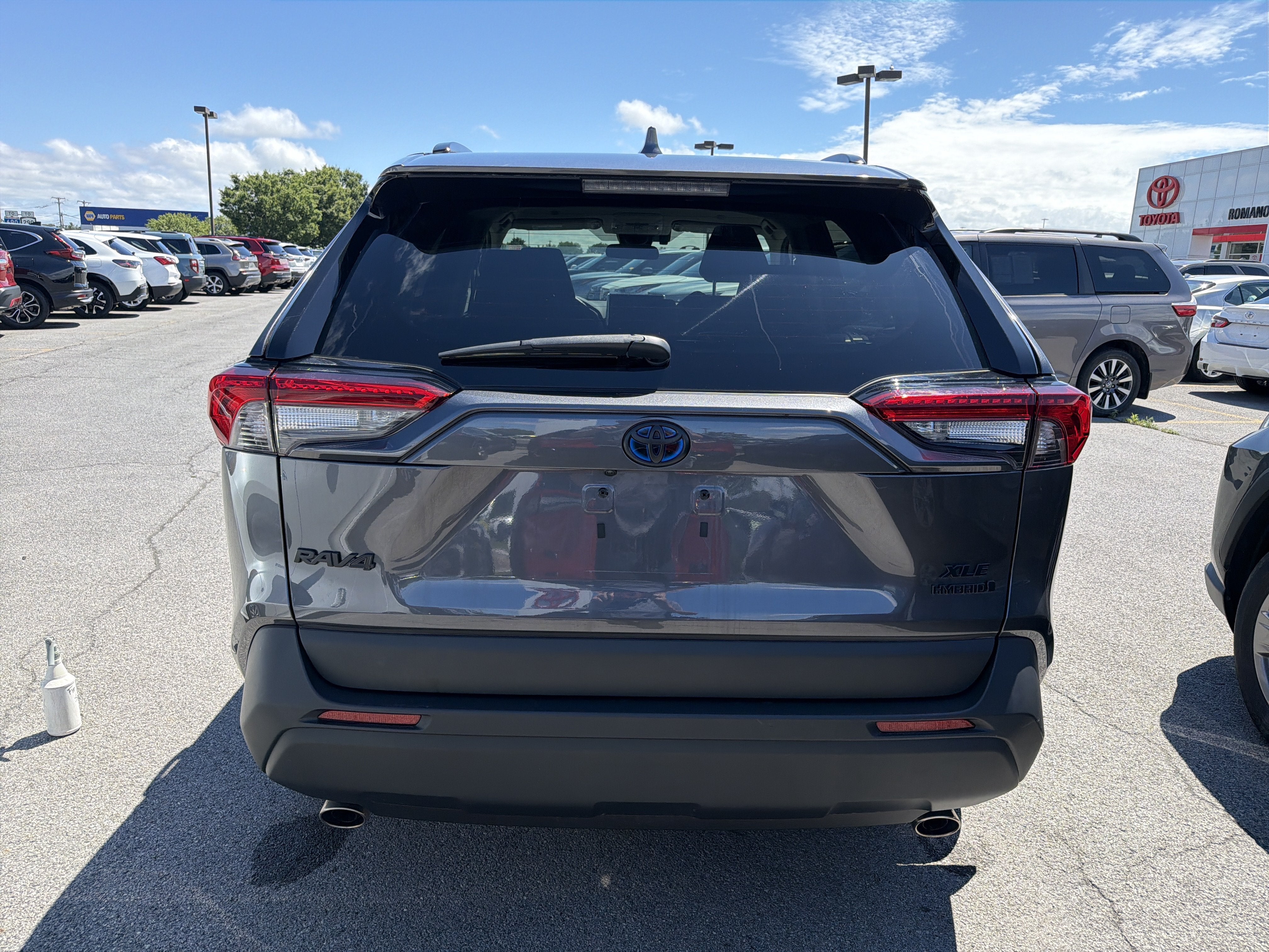 2023 Toyota RAV4 Hybrid XLE
