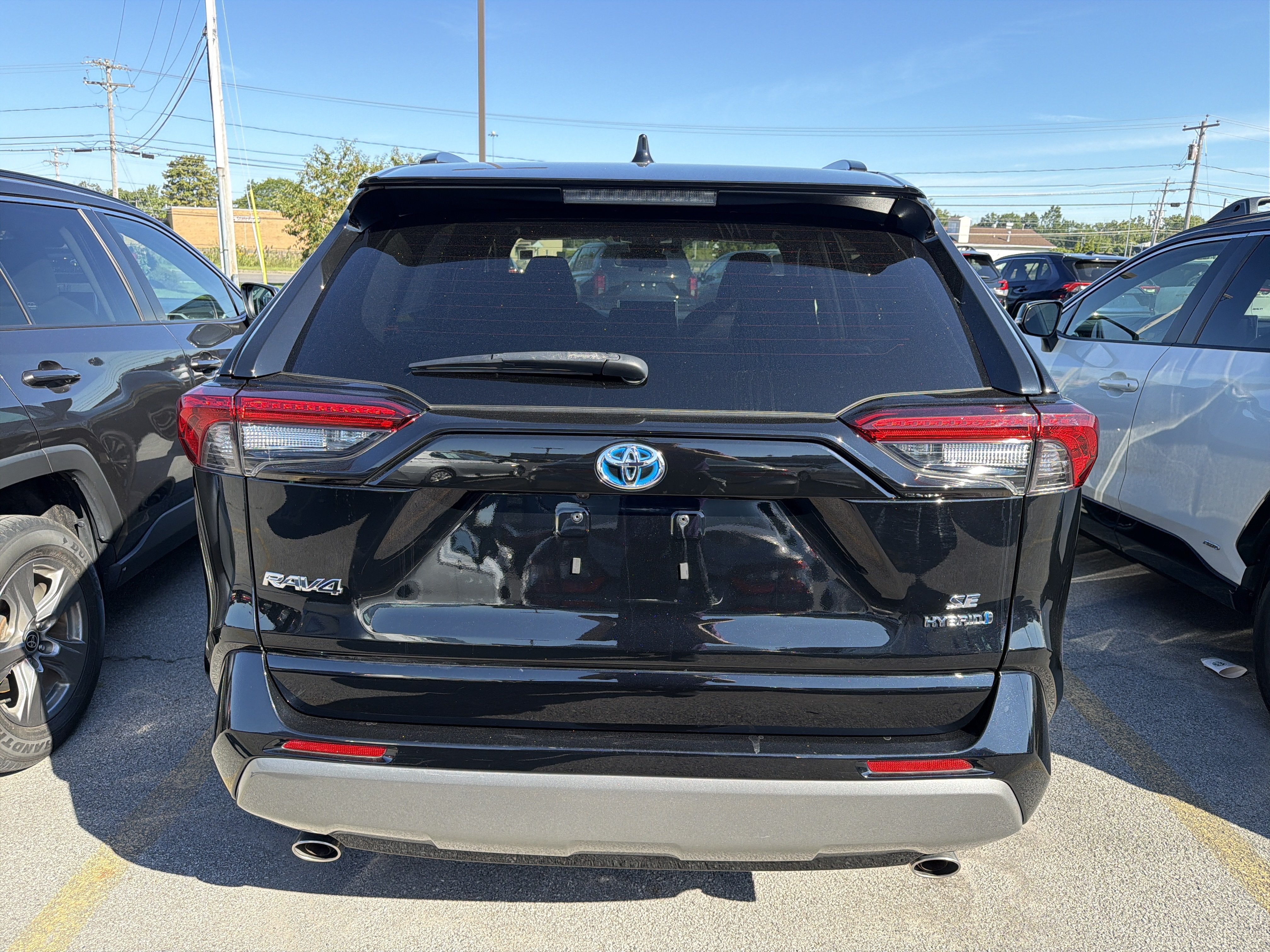 2022 Toyota RAV4 Hybrid SE