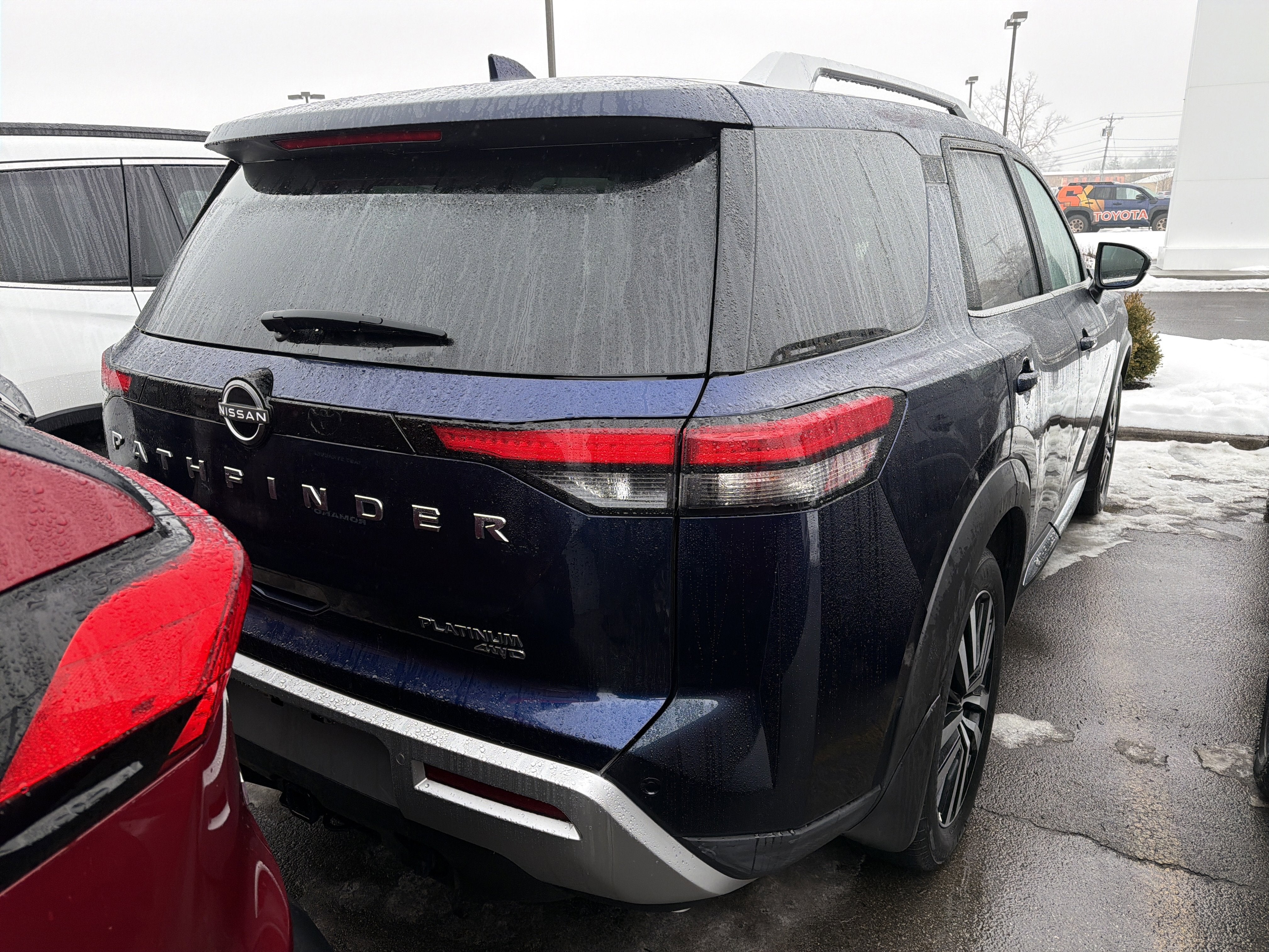 2024 Nissan Pathfinder Platinum