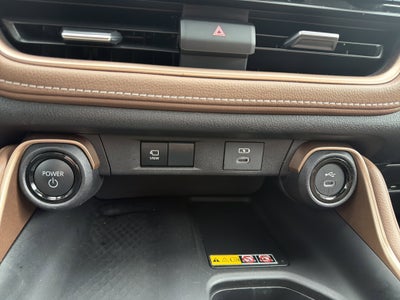 2025 Toyota Grand Highlander Hybrid MAX Platinum