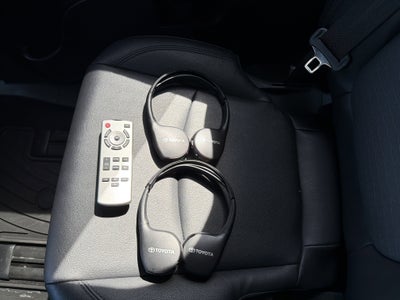 2023 Toyota Sienna XSE 25th Anniversary