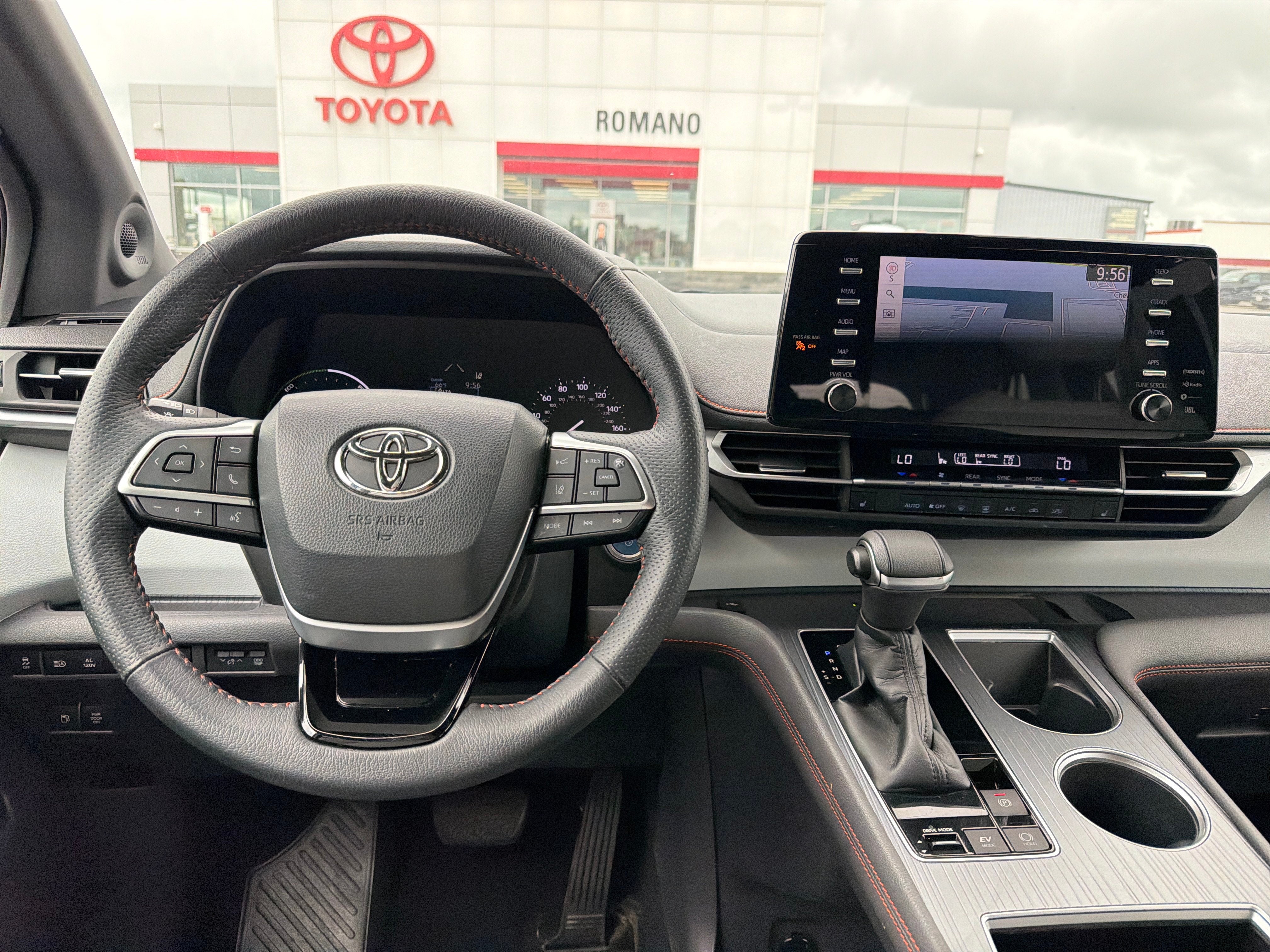 2022 Toyota Sienna XSE
