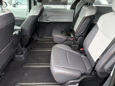 2022 Toyota Sienna XSE