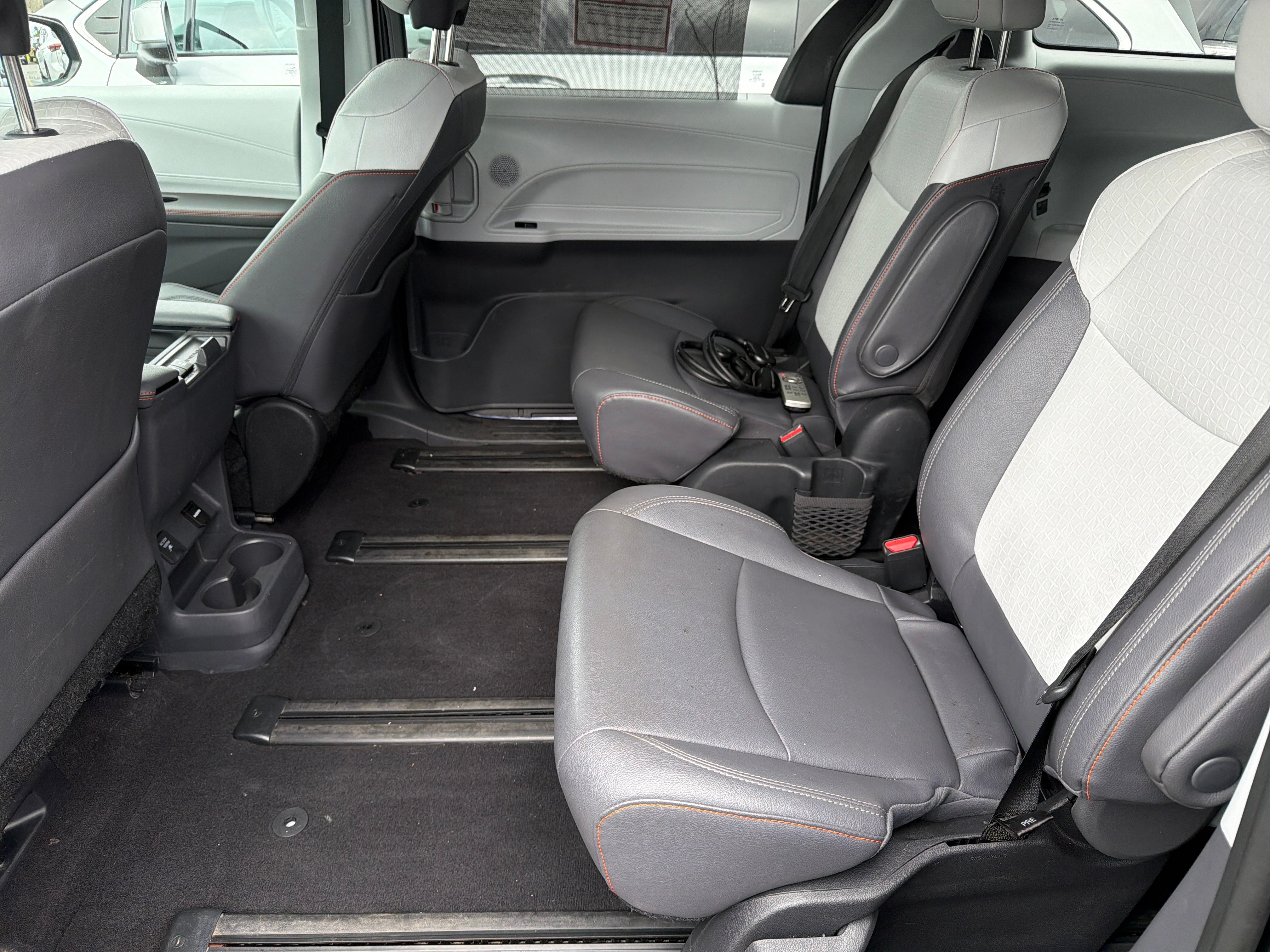 2022 Toyota Sienna XSE