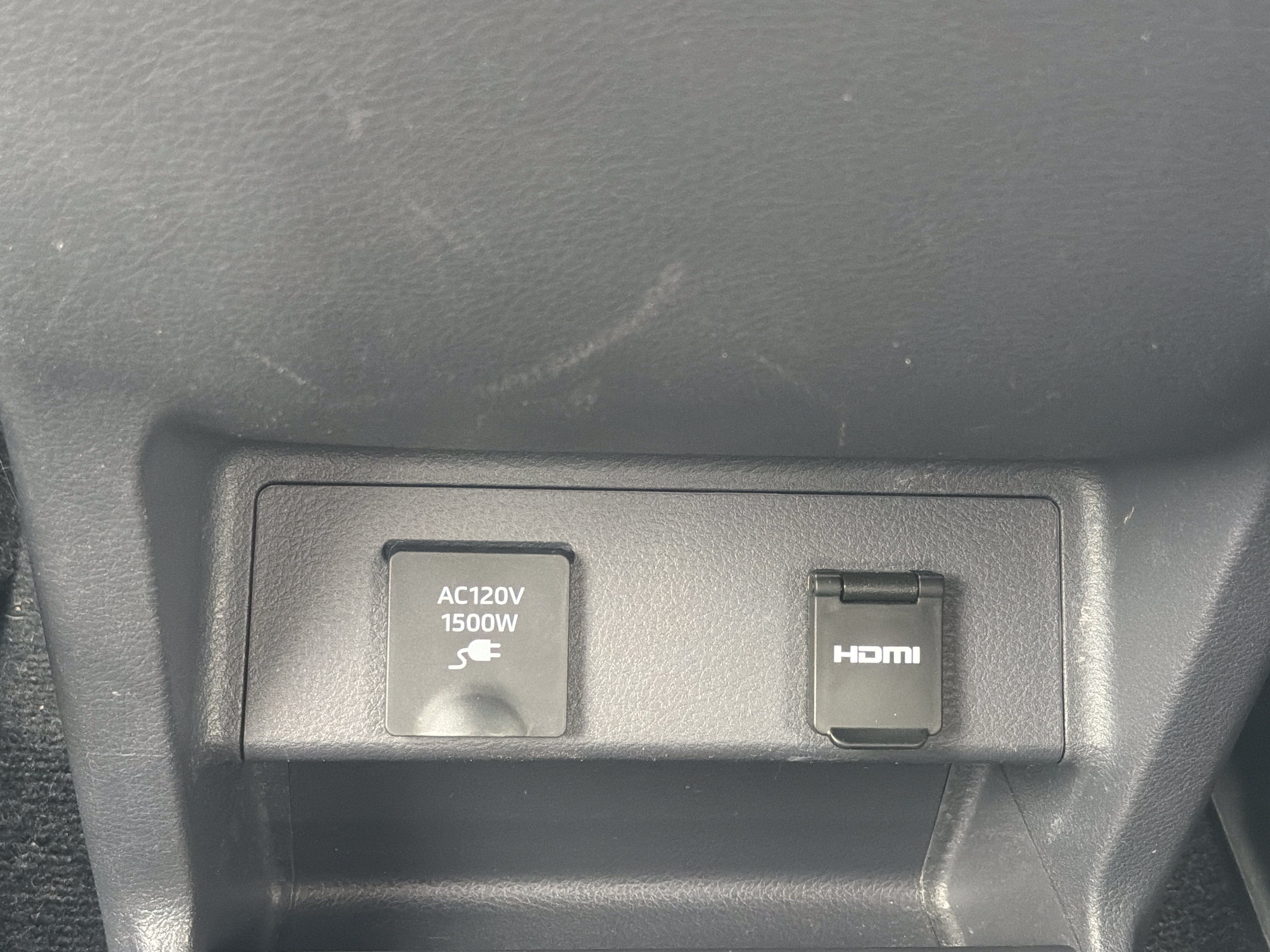 2022 Toyota Sienna XSE