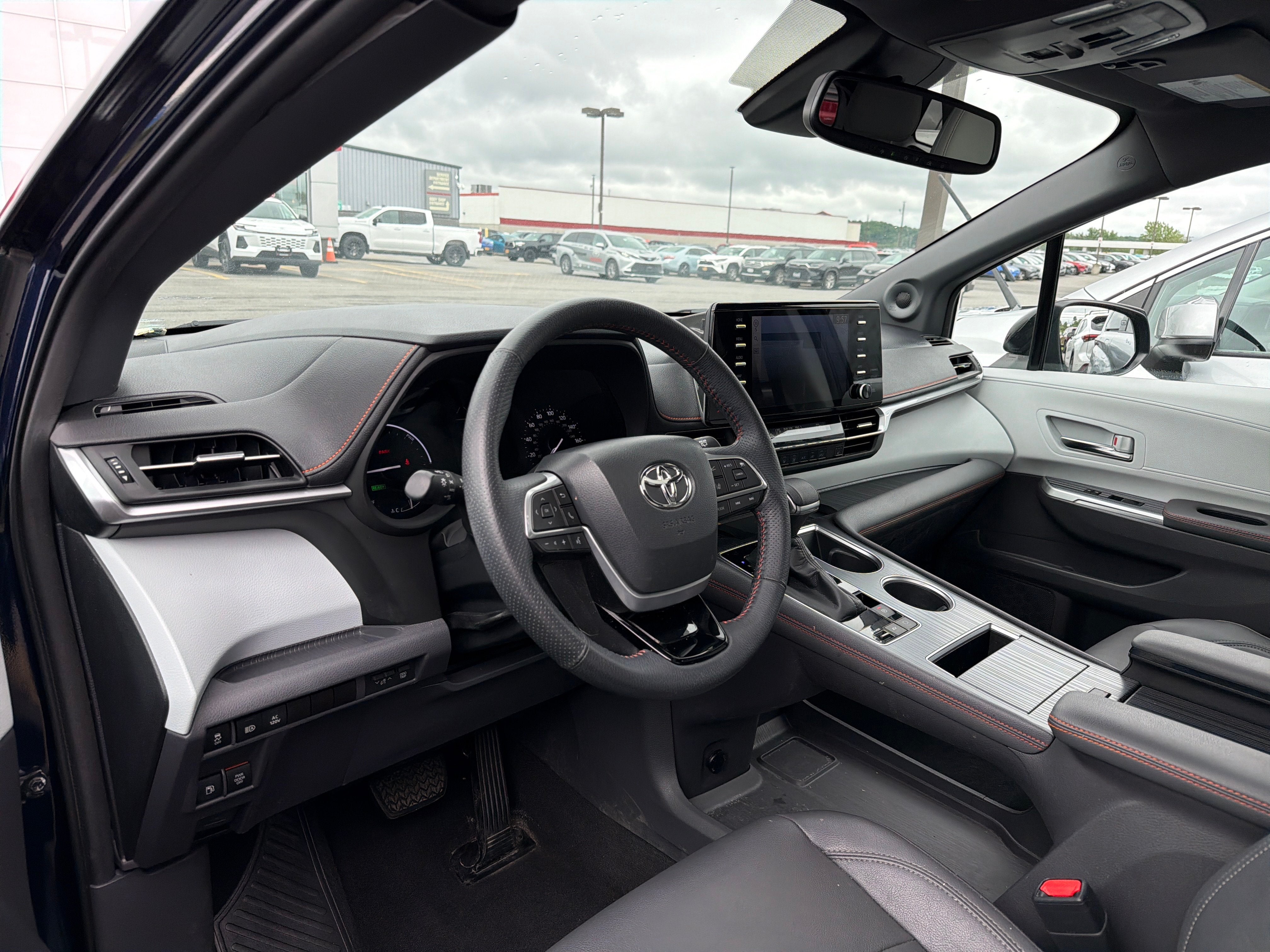 2022 Toyota Sienna XSE