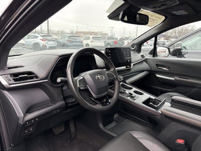 2023 Toyota Sienna XSE